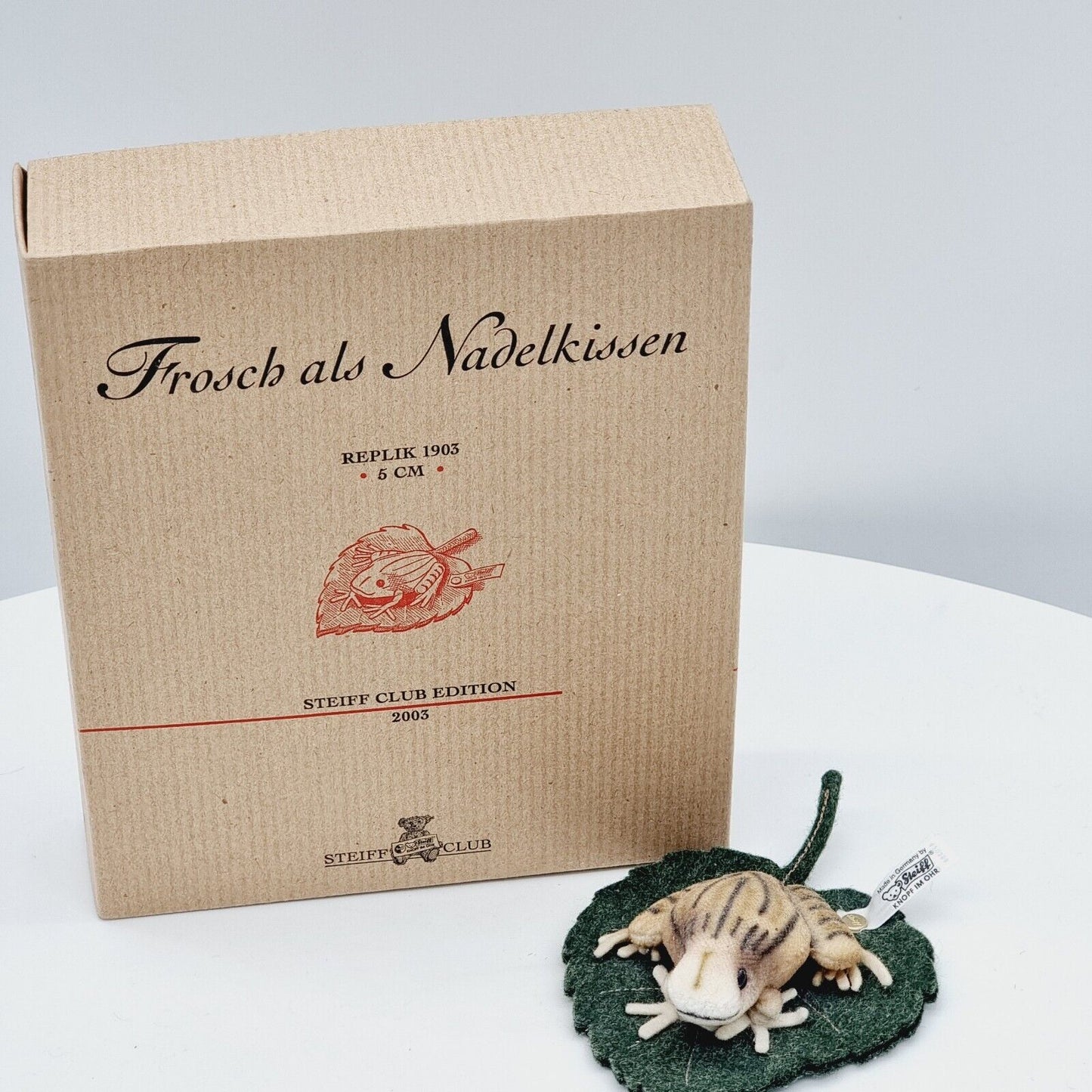 Steiff 420368 Frosch als Nadelkissen Replica 1903 aus 2003 5 cm Samt