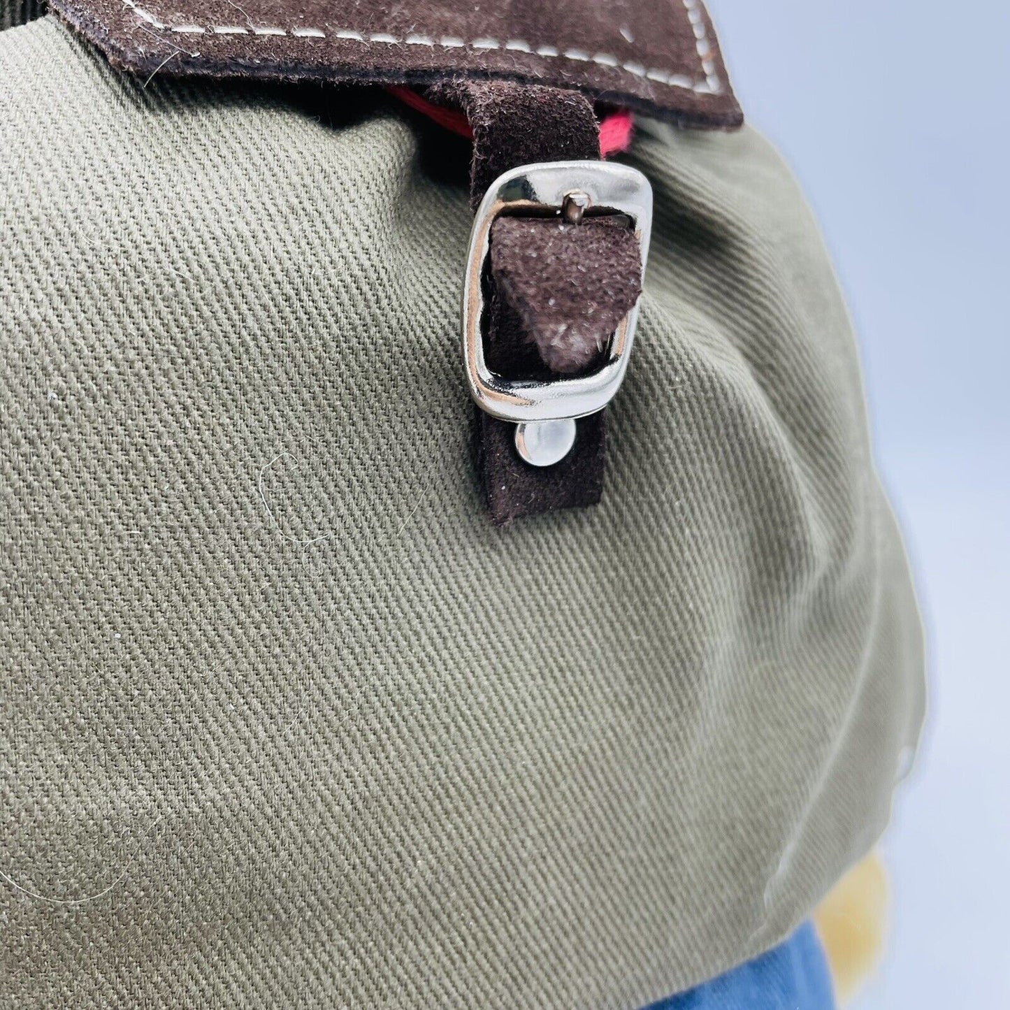 Hermann Coburg Teddybär mit Latzhose, Rucksack und Marienkäfer mit Siegelmarke
