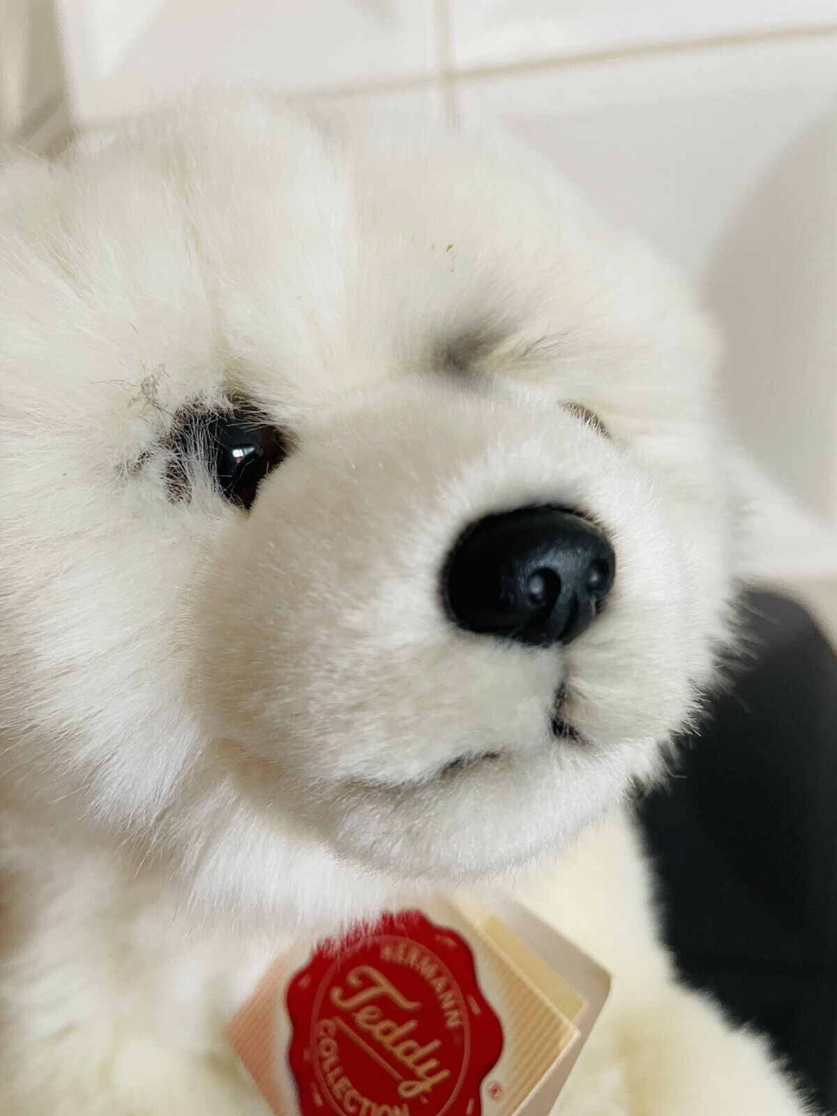 Hermann Teddy Eisbär Plüsch inkl. Fahne und Etikett 4004510915256