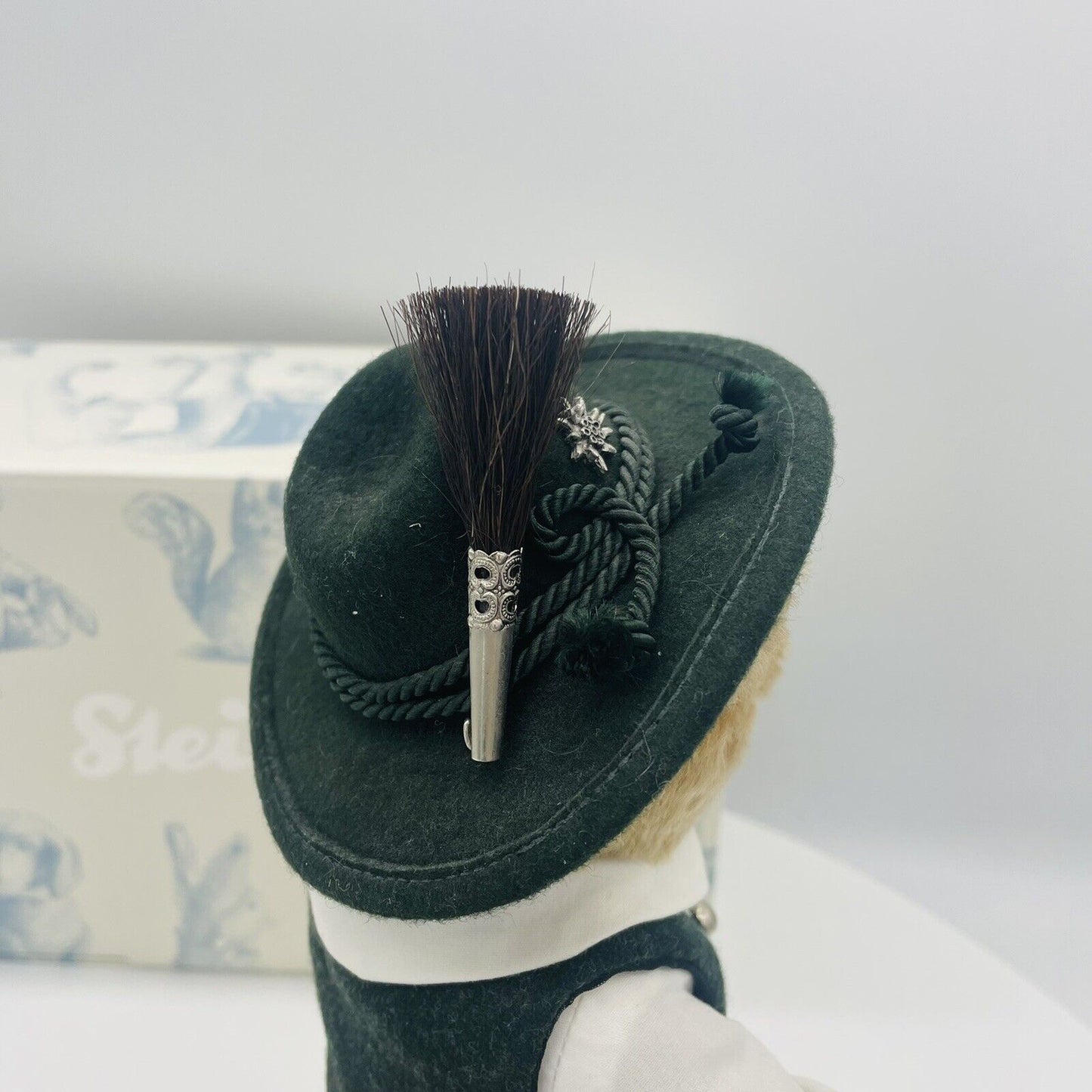 Steiff Teddybär Trachten Max 672491 limitiert 1500 23cm Mohair