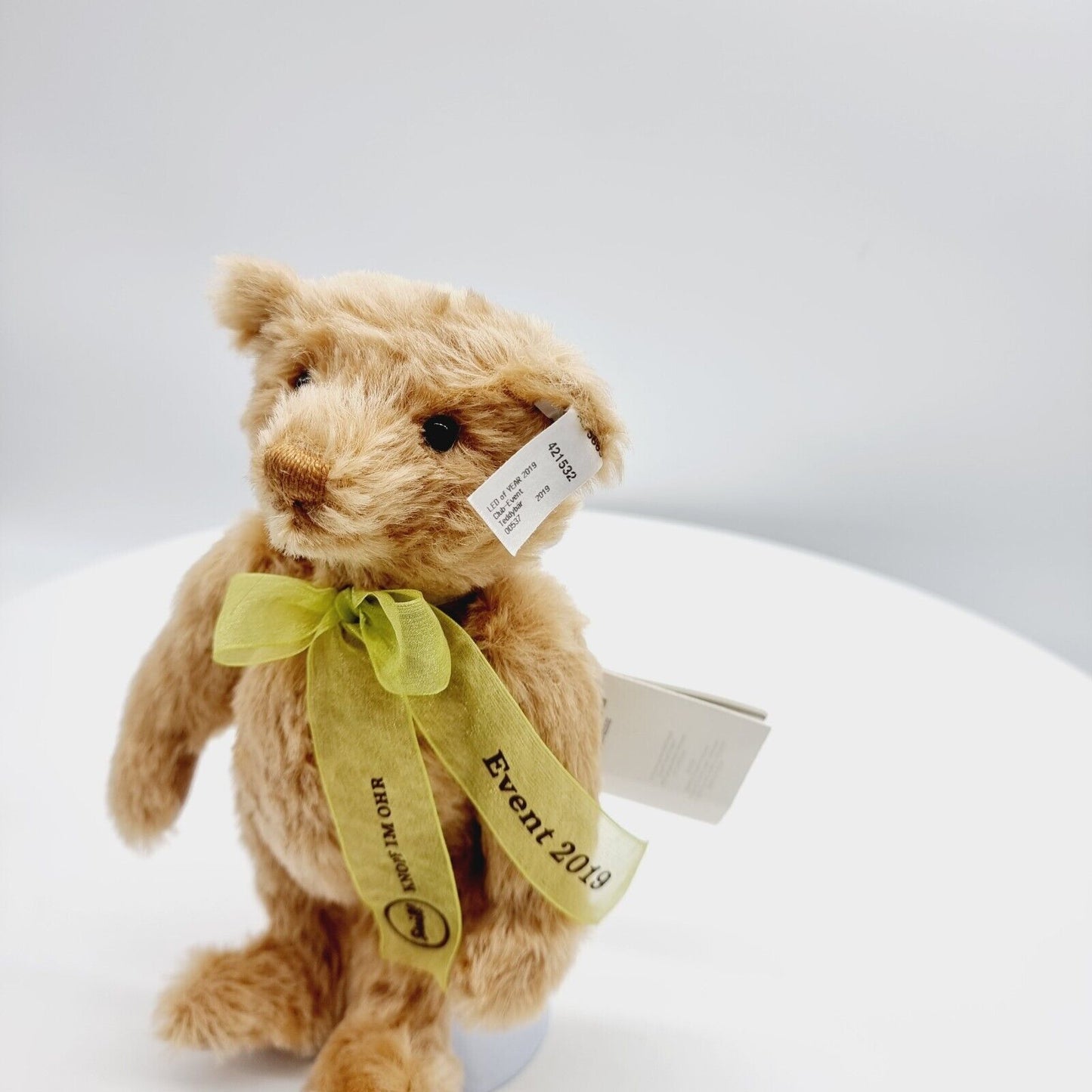 Steiff 421532 Teddybär Club-Event 2019 mit grüner Schleife und Etikett