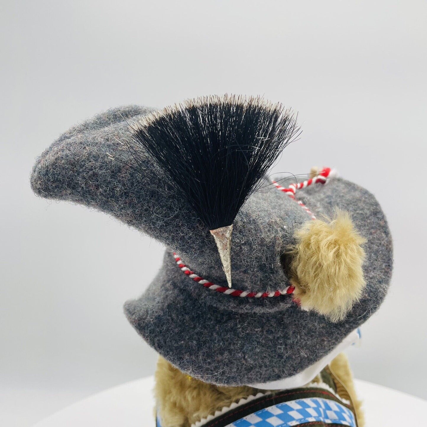 Hermann Coburg Teddybär Oktoberfest 2002 mit Fahne limitiert 250 Mohair