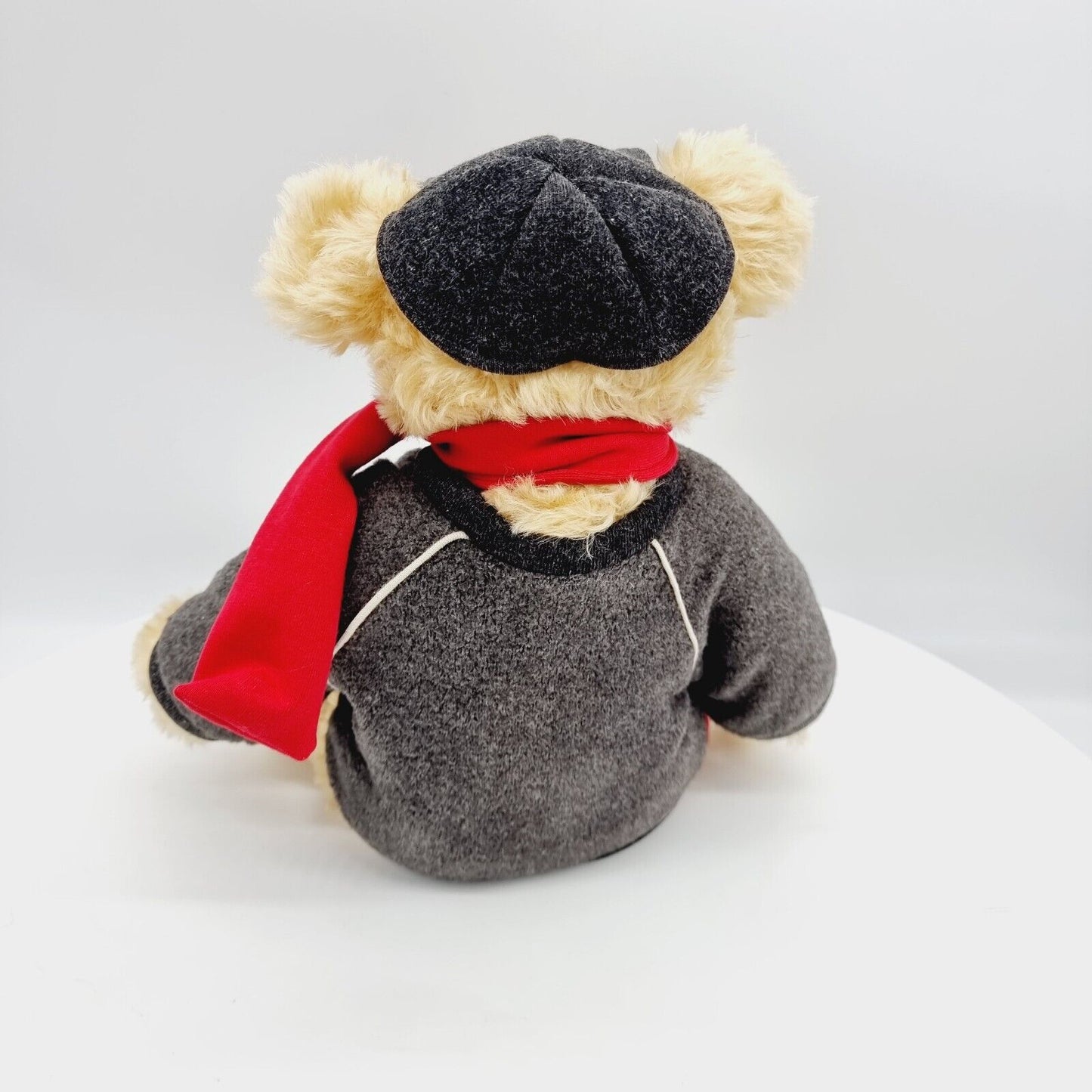 Sigikid Teddybär mit Schal und Mütze 36 cm