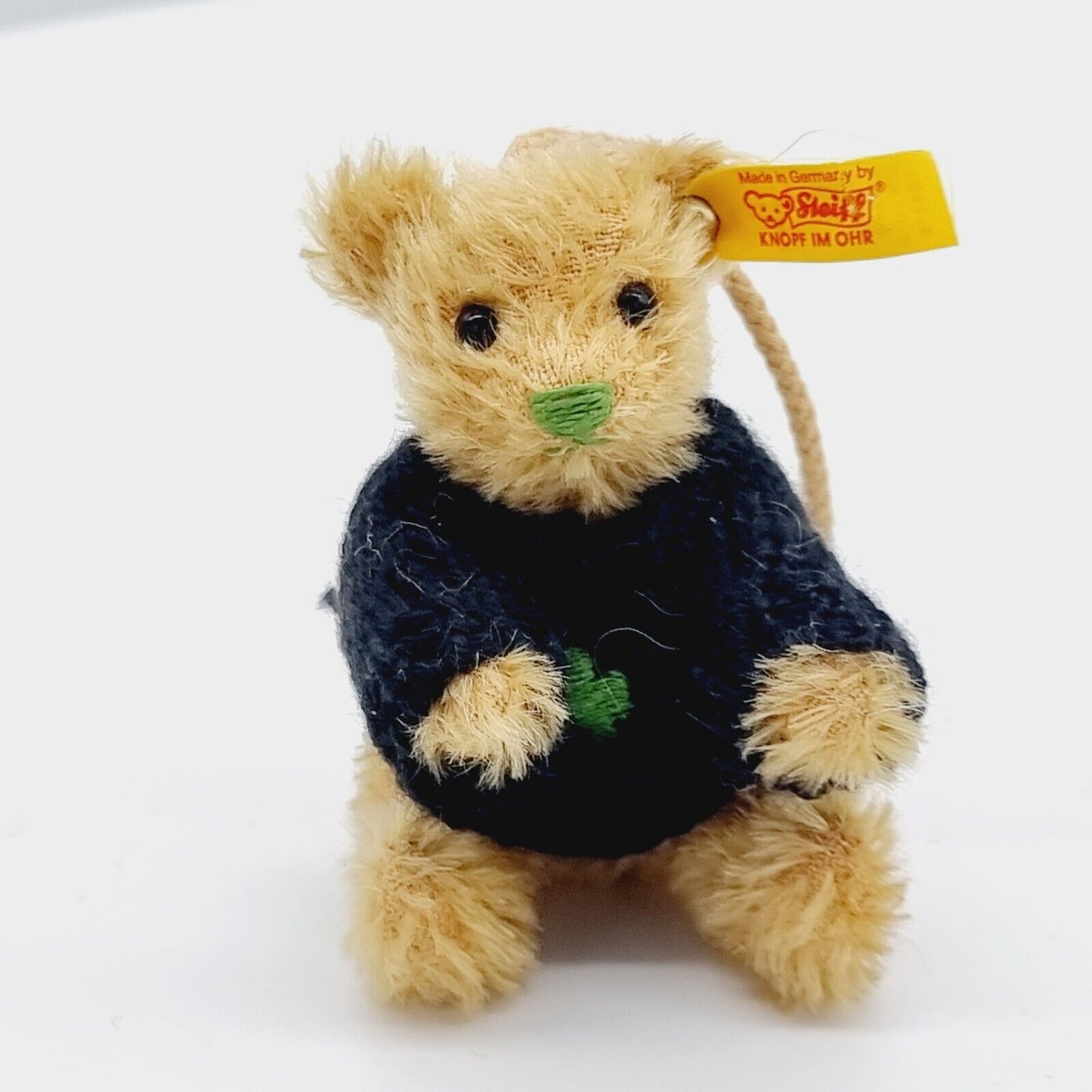 Steiff 994388 ADAC Teddybär mit schwarzem Pullover Kleeblatt grün Anhänger
