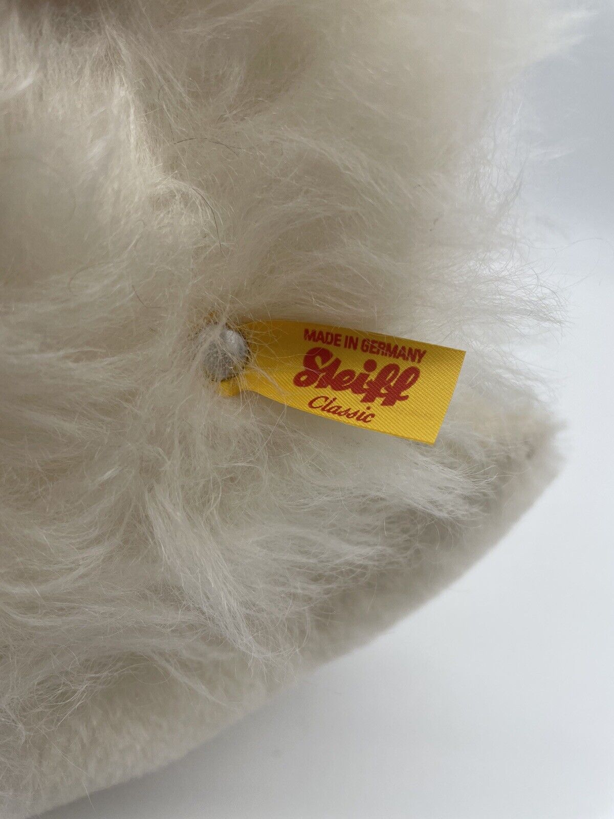Steiff Schwan König Ludwig 673627, mit Knopf und gelber Fahne aus Überproduktion