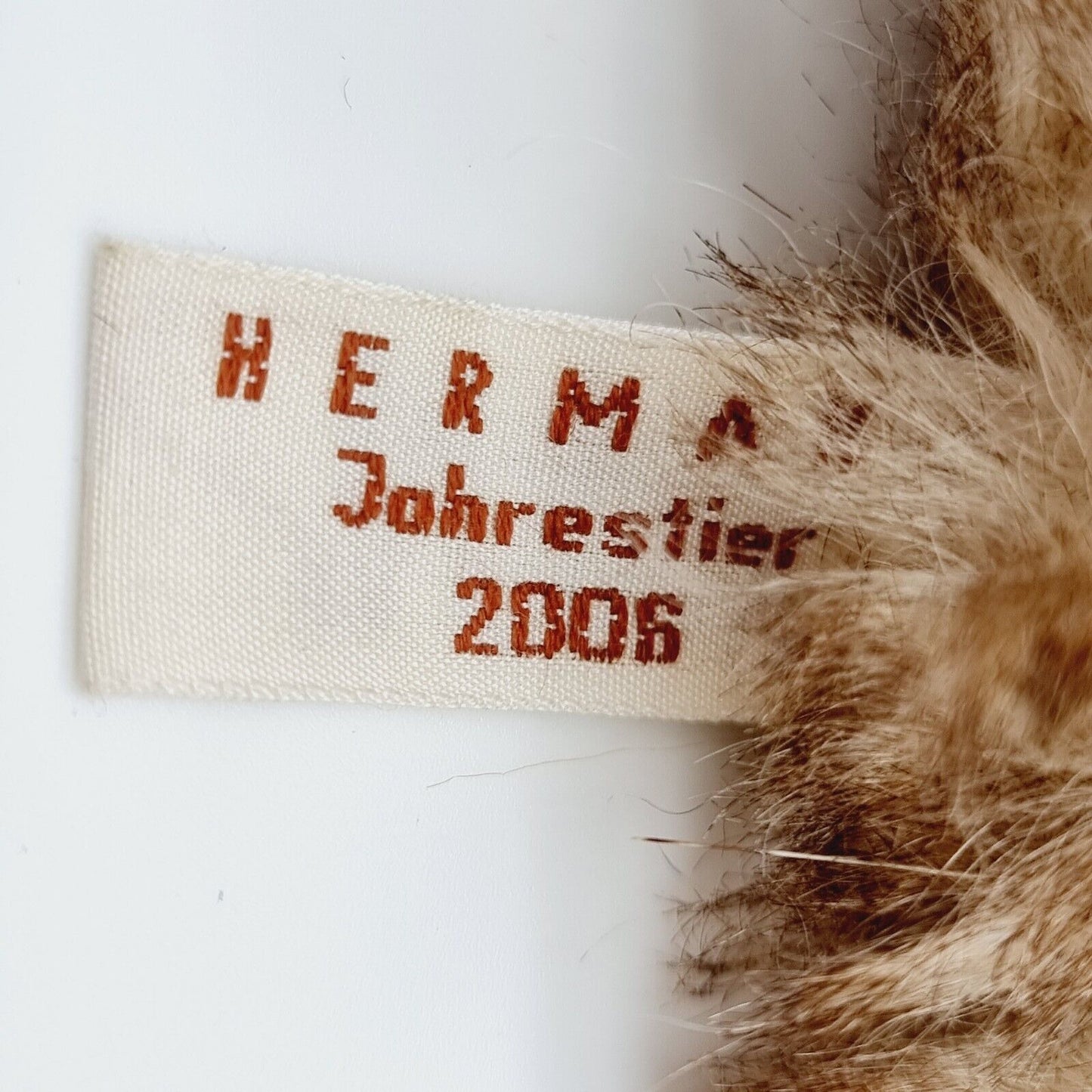 Hermann Coburg Plüschkatze Die Hauskatze Jahrestier 2006 16 cm