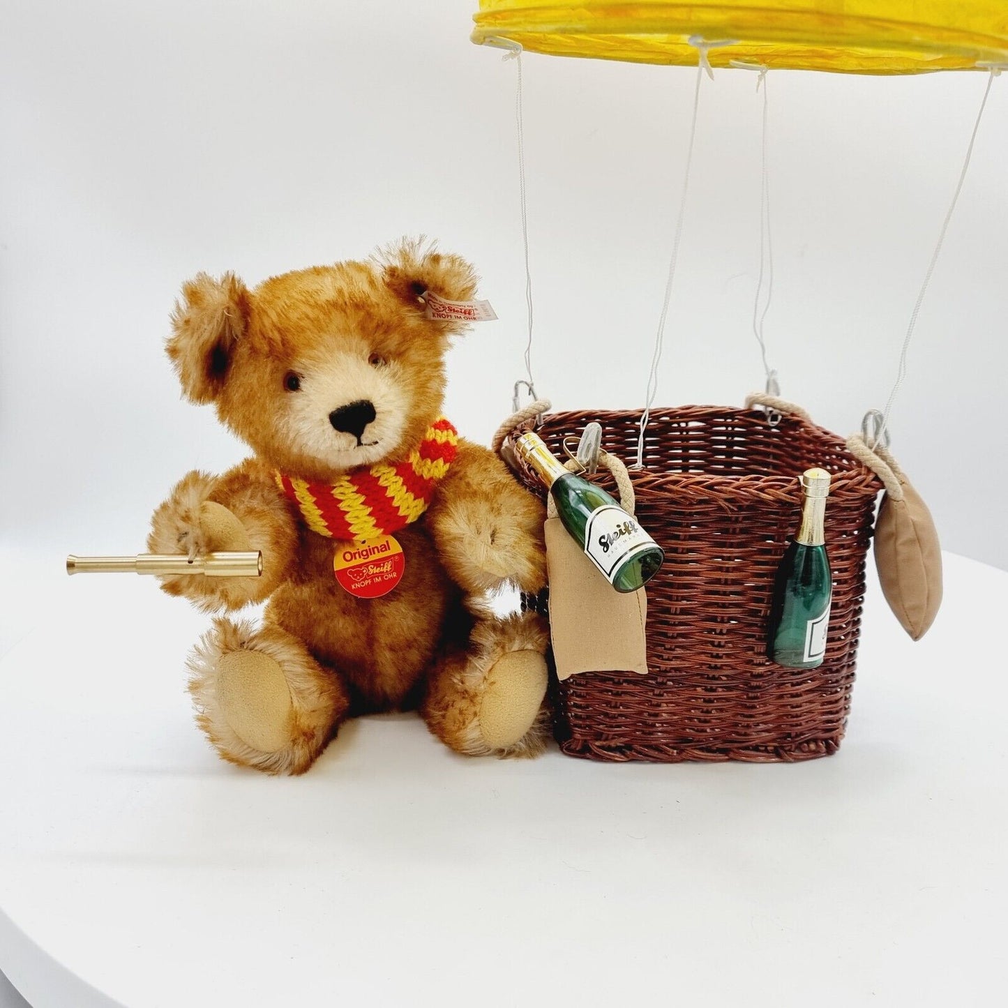 Steiff 670619 Ballonfahrer limitiert 2000 Stück mit Schal