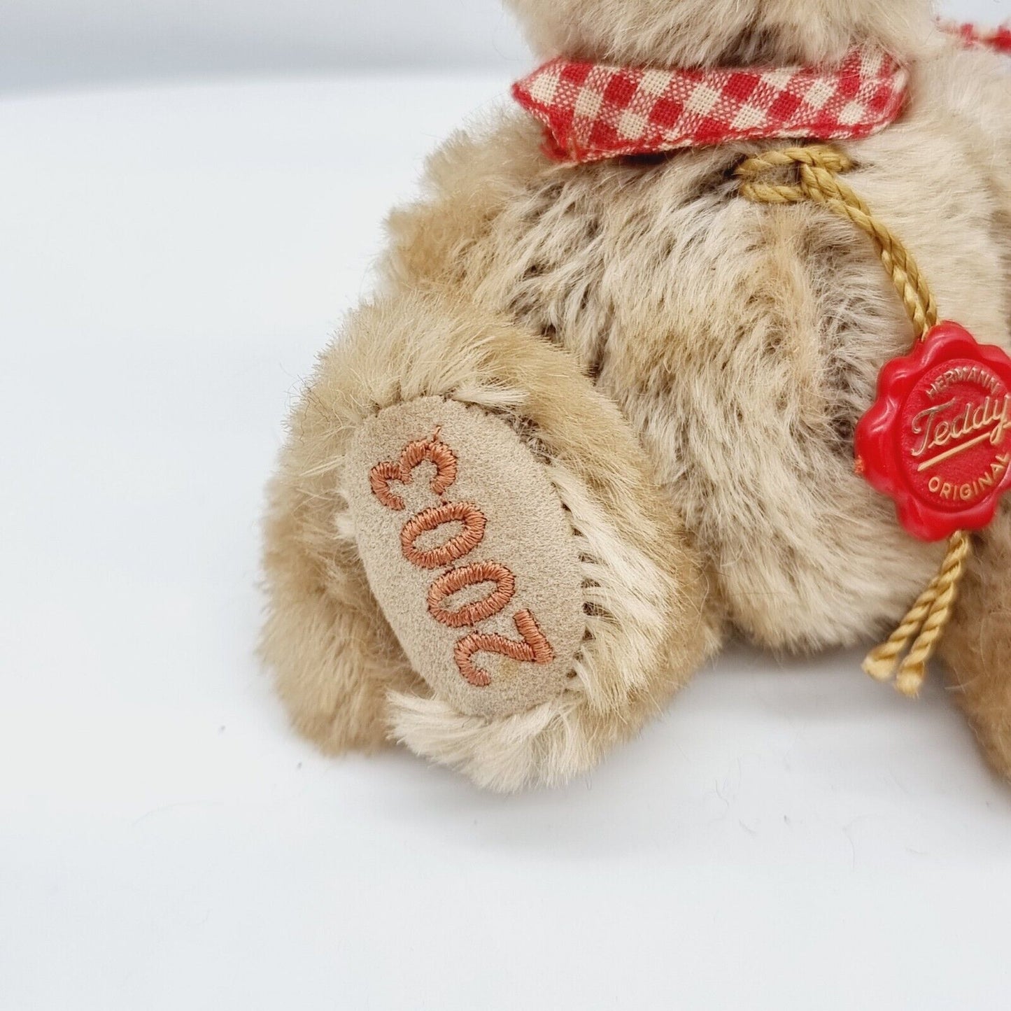 Hermann Teddy Original Jahresbär 2003 mit Schleife 12 cm Mohair