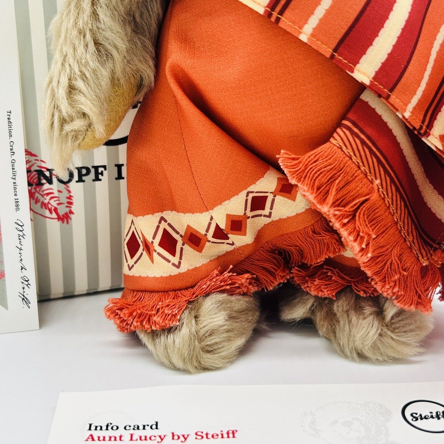 Steiff Danbury Mint 691010 Aunt Lucy aus Paddington limitiert 3000 aus 2020