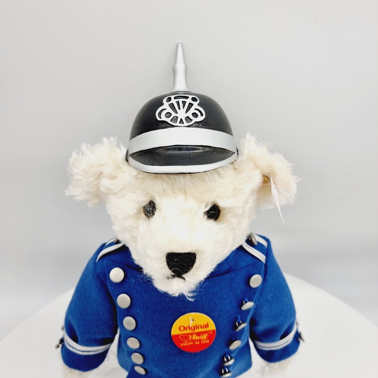 Steiff 655364 Teddybär Berliner Milieu 35 cm Mohair weiß Berliner Schutzmann