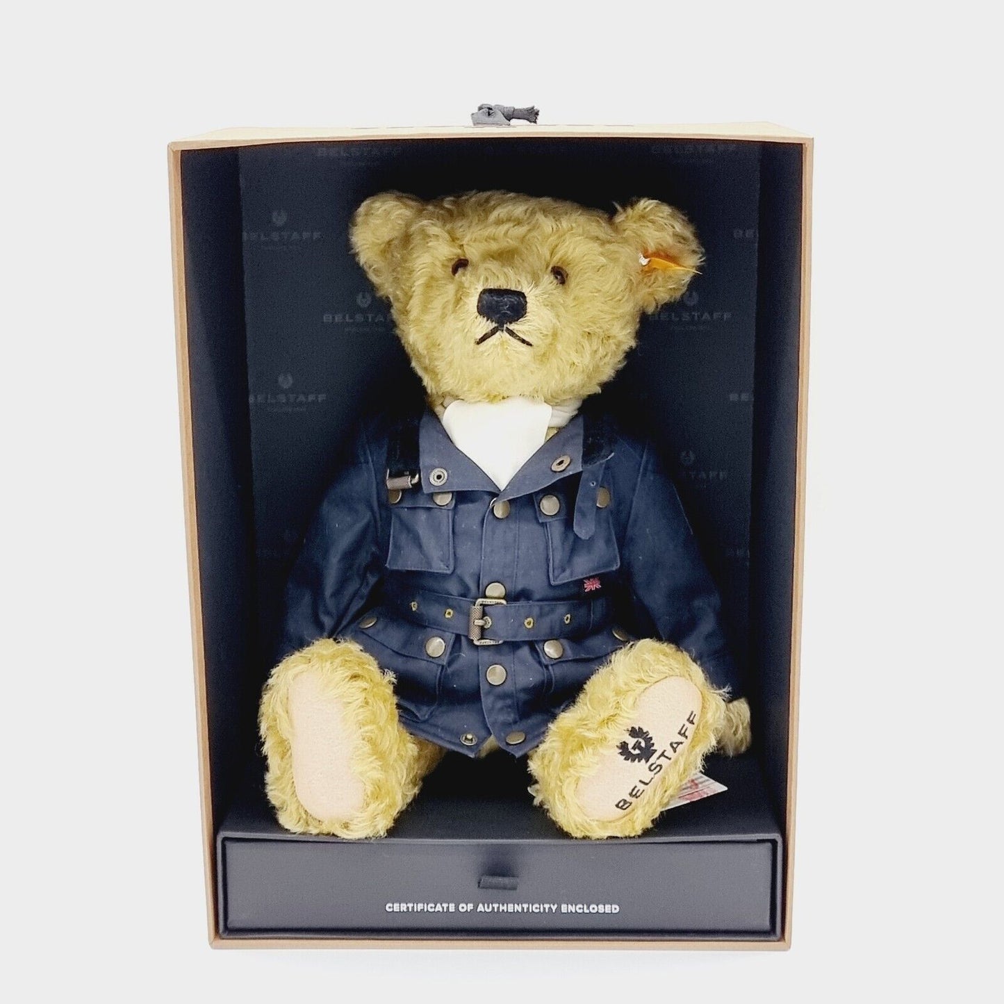 Steiff Belstaff Trialmaster 690679 Teddybär mit Mantel 35 cm Mohair Knopf Fahne