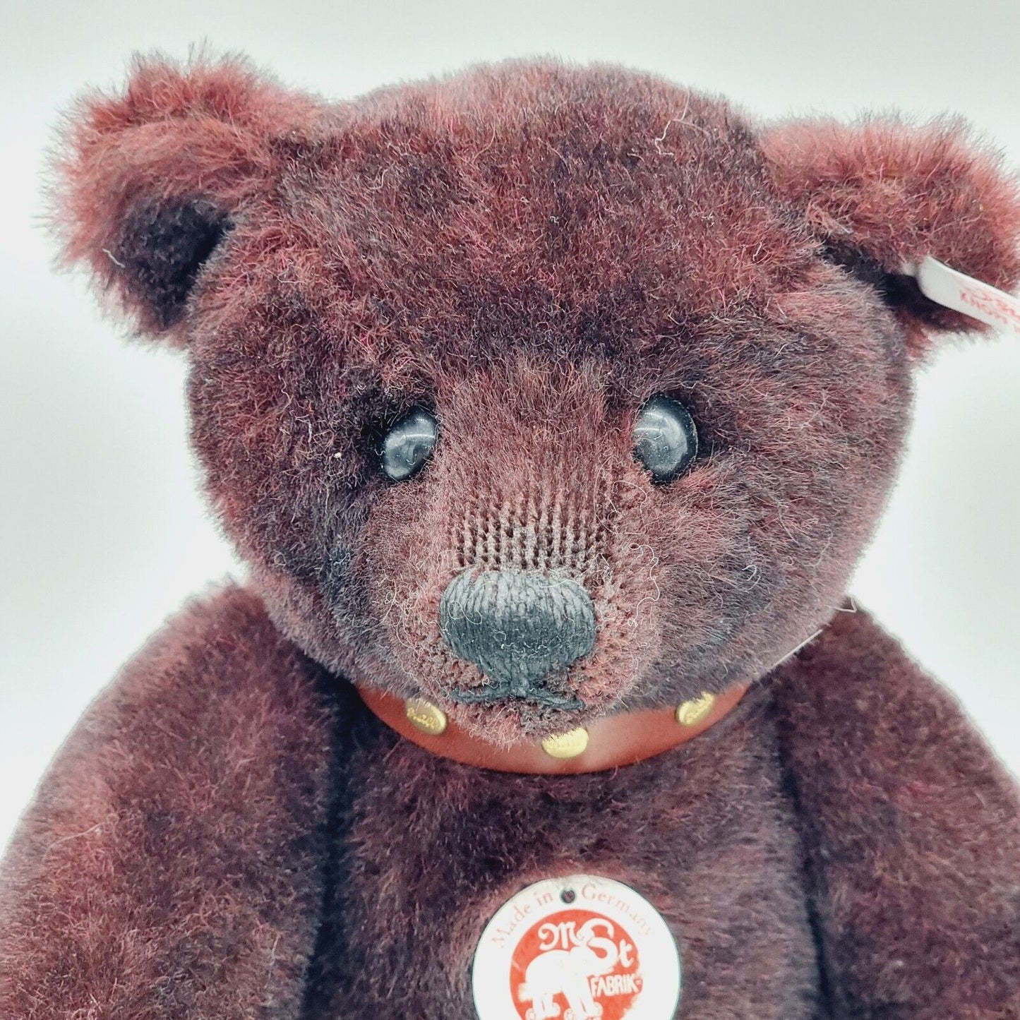 Steiff 038754 Teddybär bordeaux rot mit Halsband und Brummstimme 32 cm limitiert