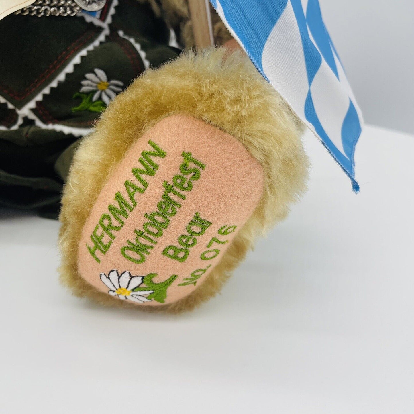 Hermann Coburg Teddybär Oktoberfest 2002 mit Fahne limitiert 250 Mohair