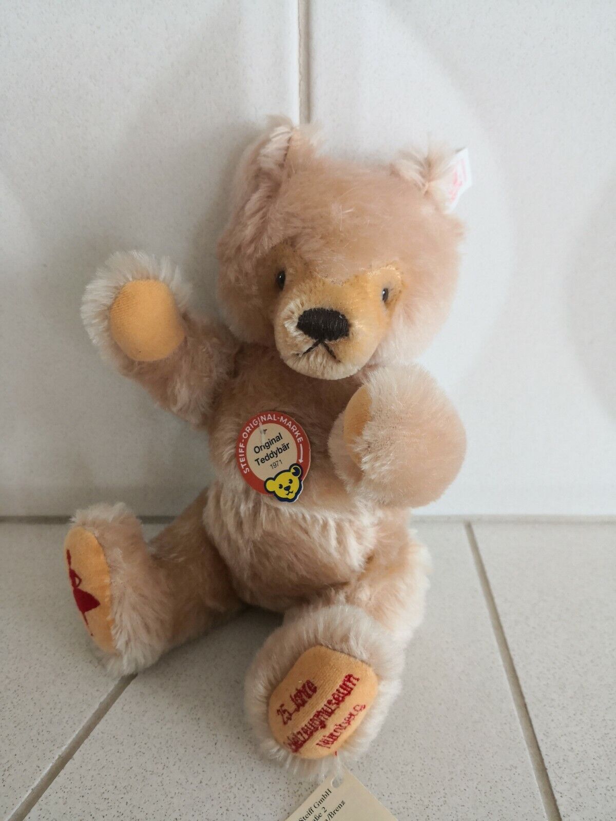 Steiff Teddybär 998928 „25 Jahre Spielzeugmuseum Nürnberg"