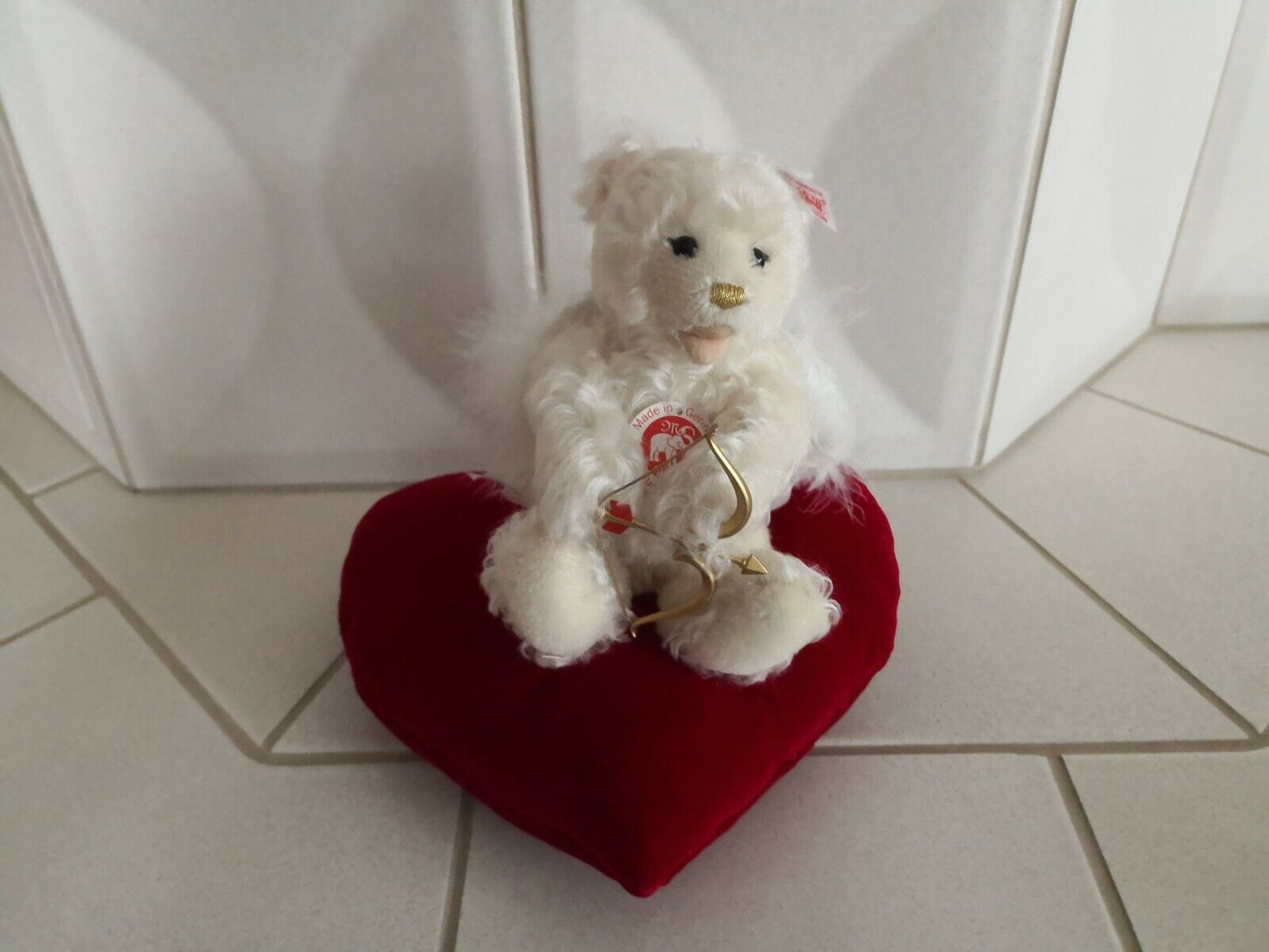 Steiff Teddybär Amor auf Kissen 672187 limitierte Auflage