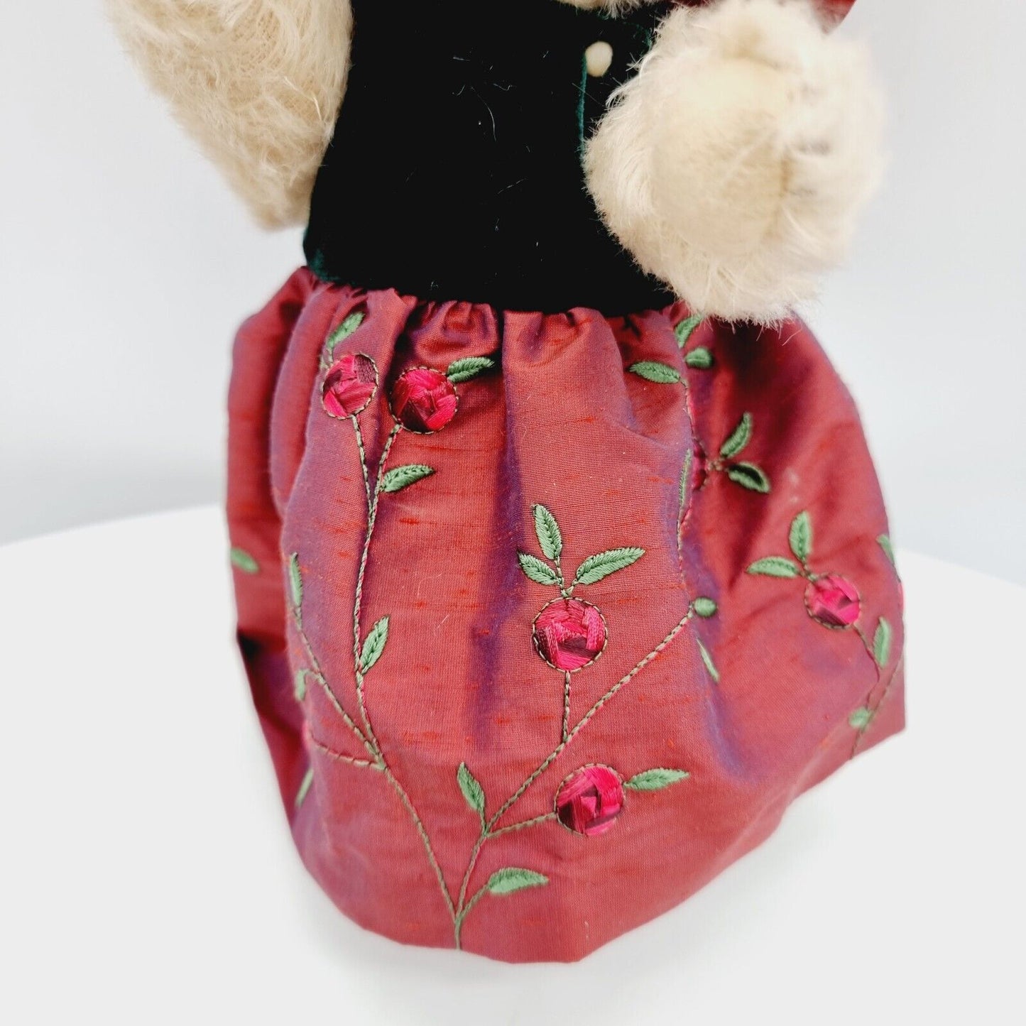 Steiff 028601 Teddybär mit Kleid Classic Edition 23 cm