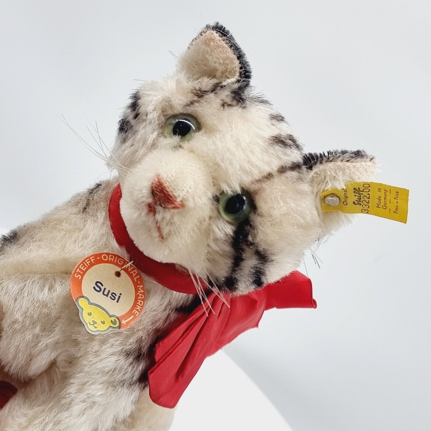 Steiff Katze Susi 22 cm 3322,00 Knopf, Fahne und Brustschild Jahr 1959 - 1963