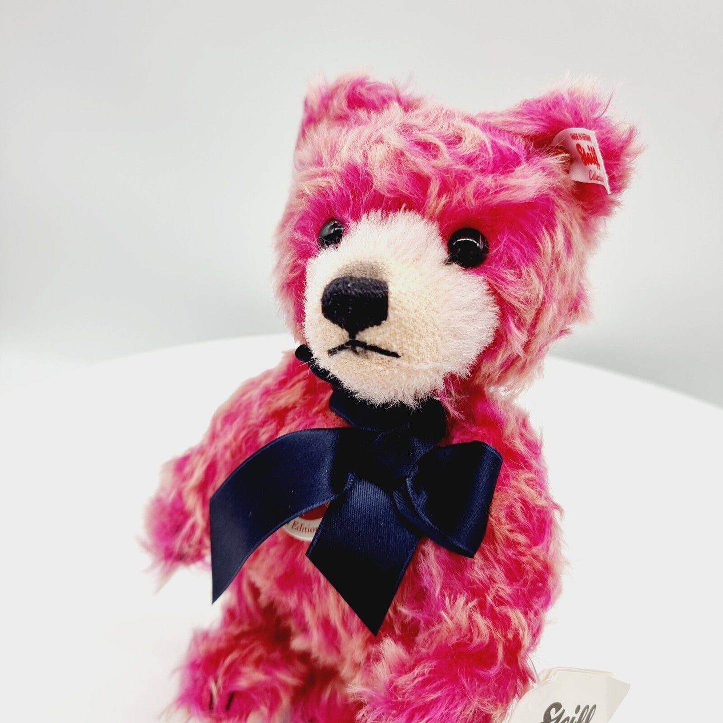 Steiff 674198 Teddybär Steiff Sommer 2015 mit schwarzer Schleife pink 20 cm