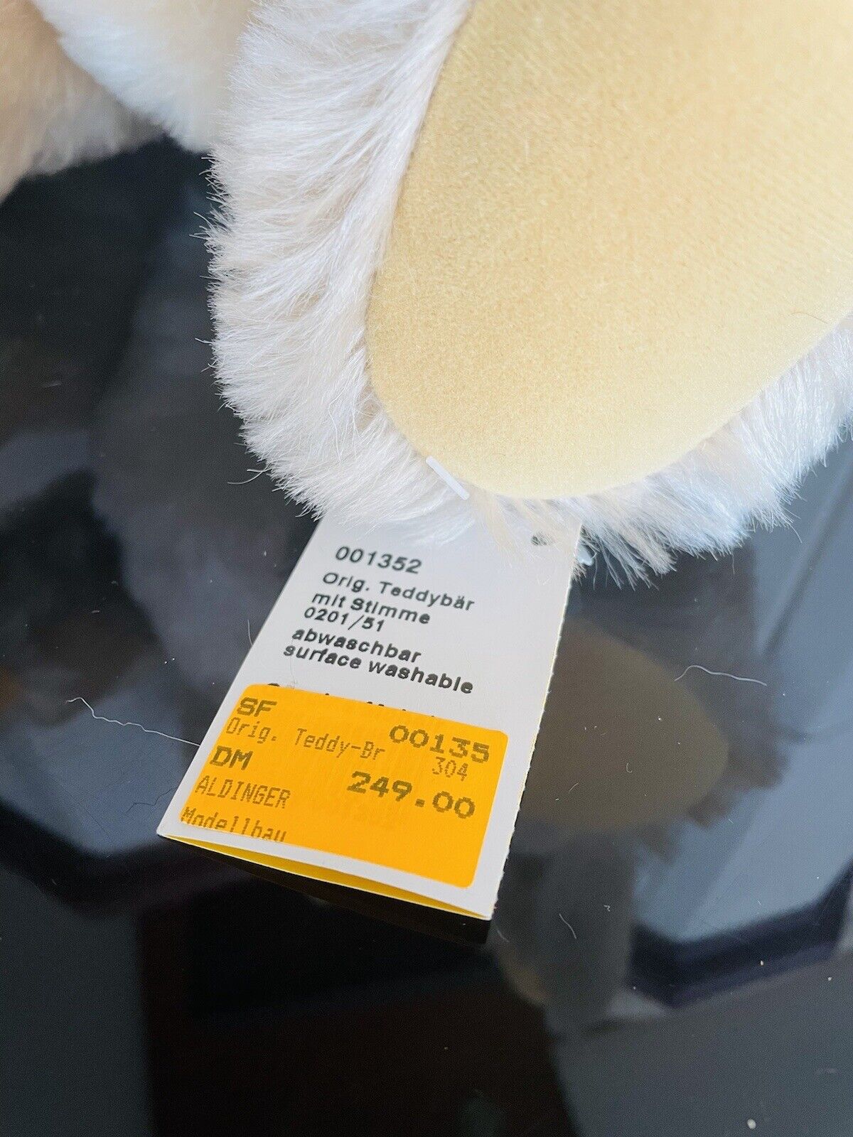 Steiff Teddybär Original mit Etikett inkl. Fahne mit Knopf im Ohr 0201/51