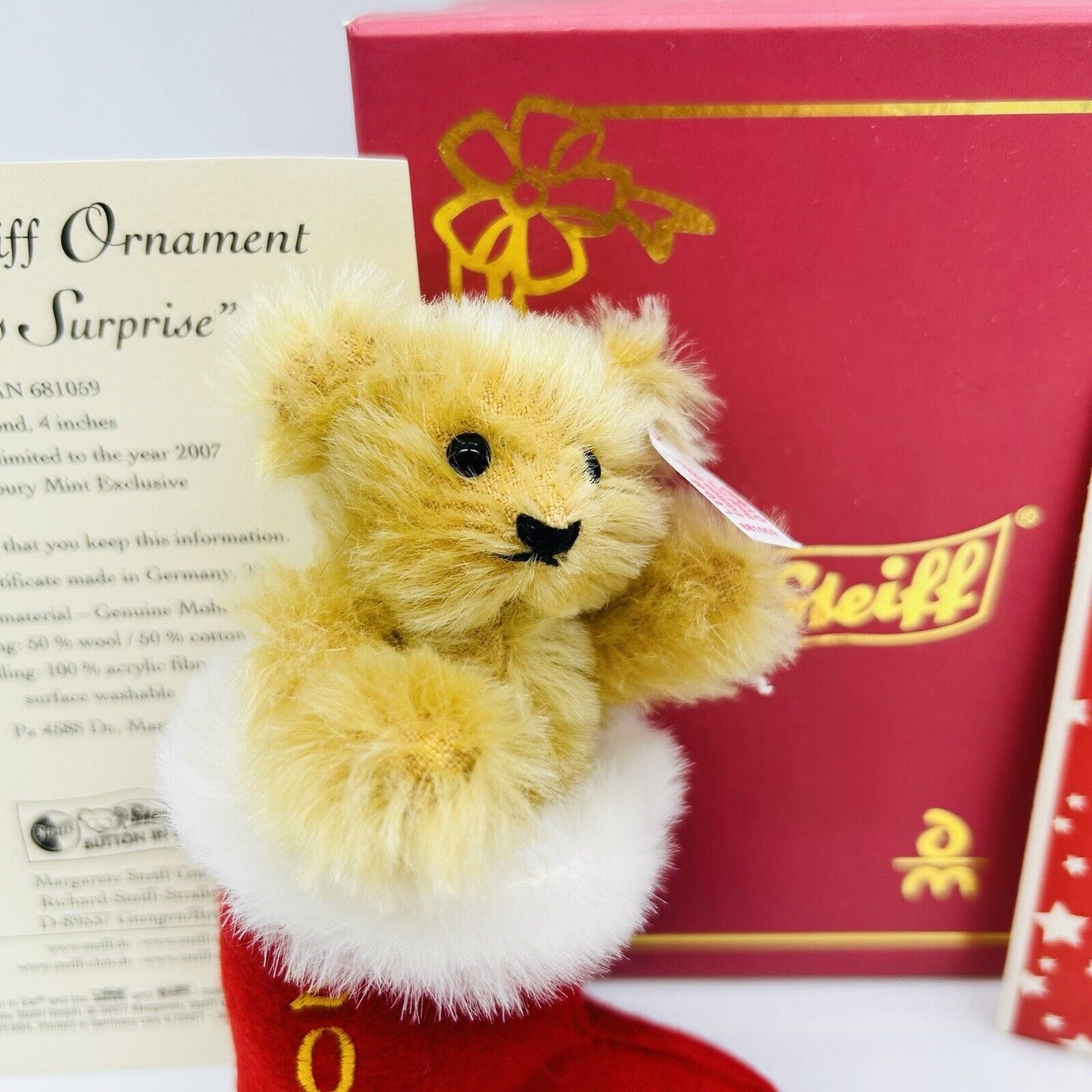 Steiff Danbury Mint 681059 Ornament Teddybär im Strumpf aus 2007 10 cm Mohair