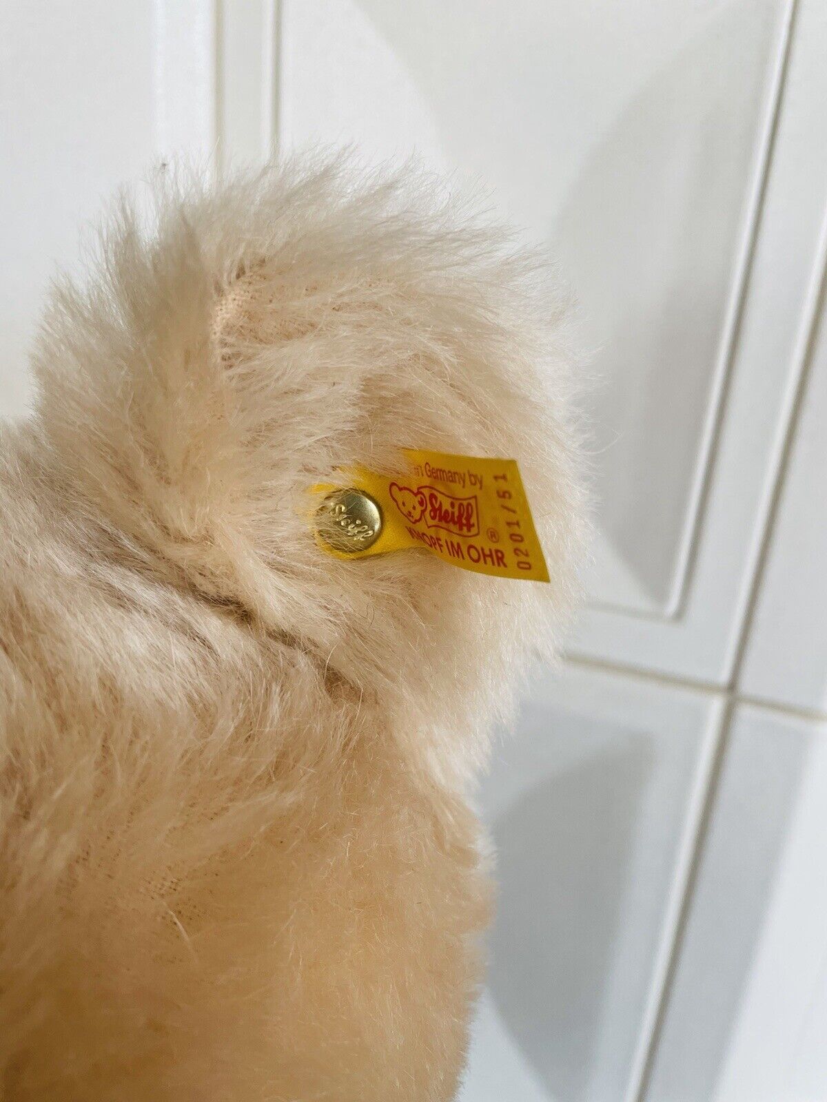 Steiff Teddybär Original mit Etikett inkl. Fahne mit Knopf im Ohr 0201/51