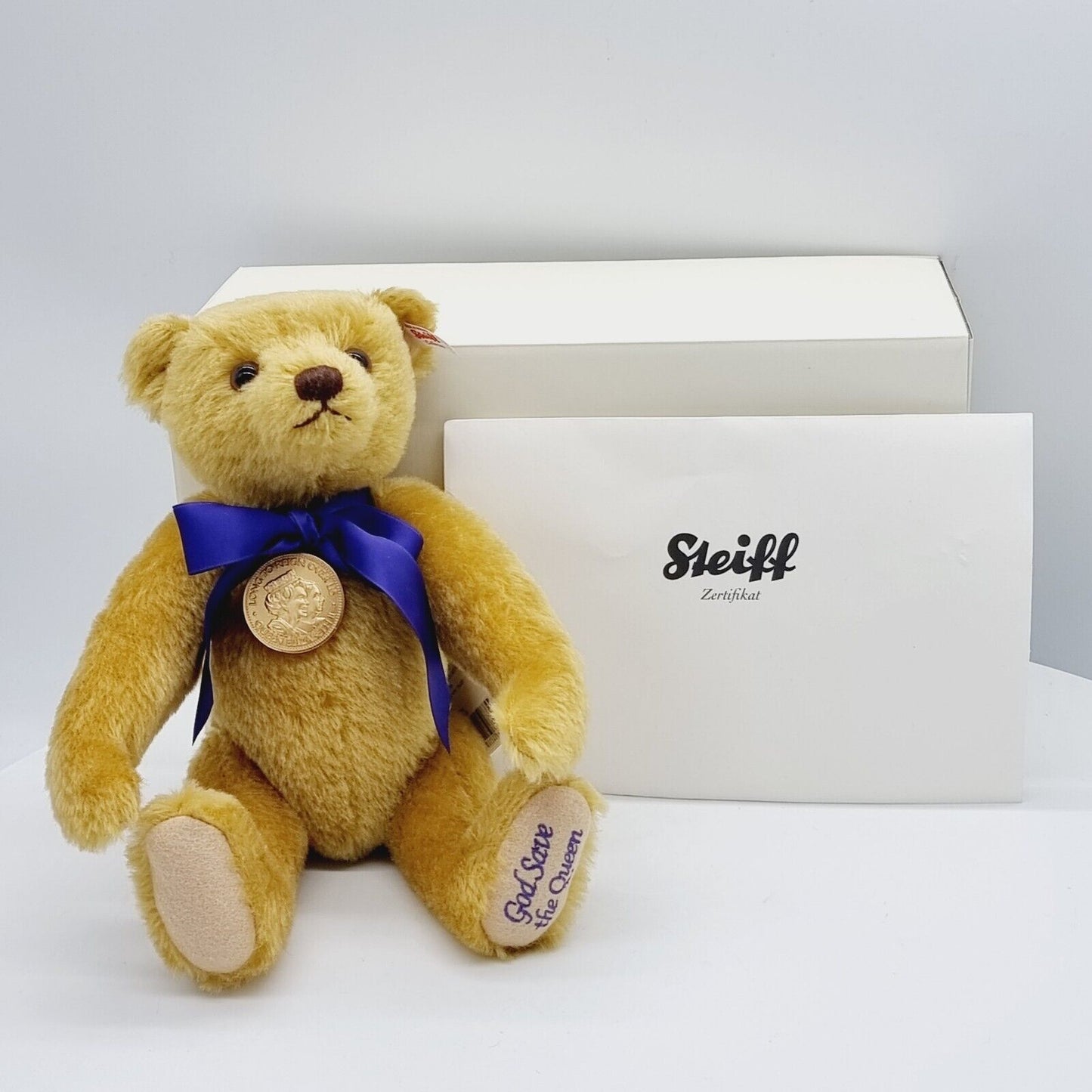 Steiff 663345 God save the Queen Teddybär Jahr 2015 exklusiv Danburry Mint 32cm