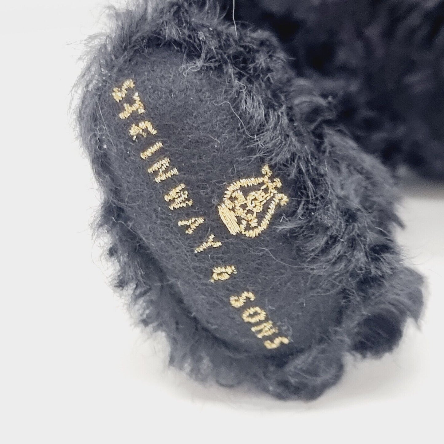 Steiff 667060 Teddybär Henry für Steinway and Sons limitiert 1853 aus 2003