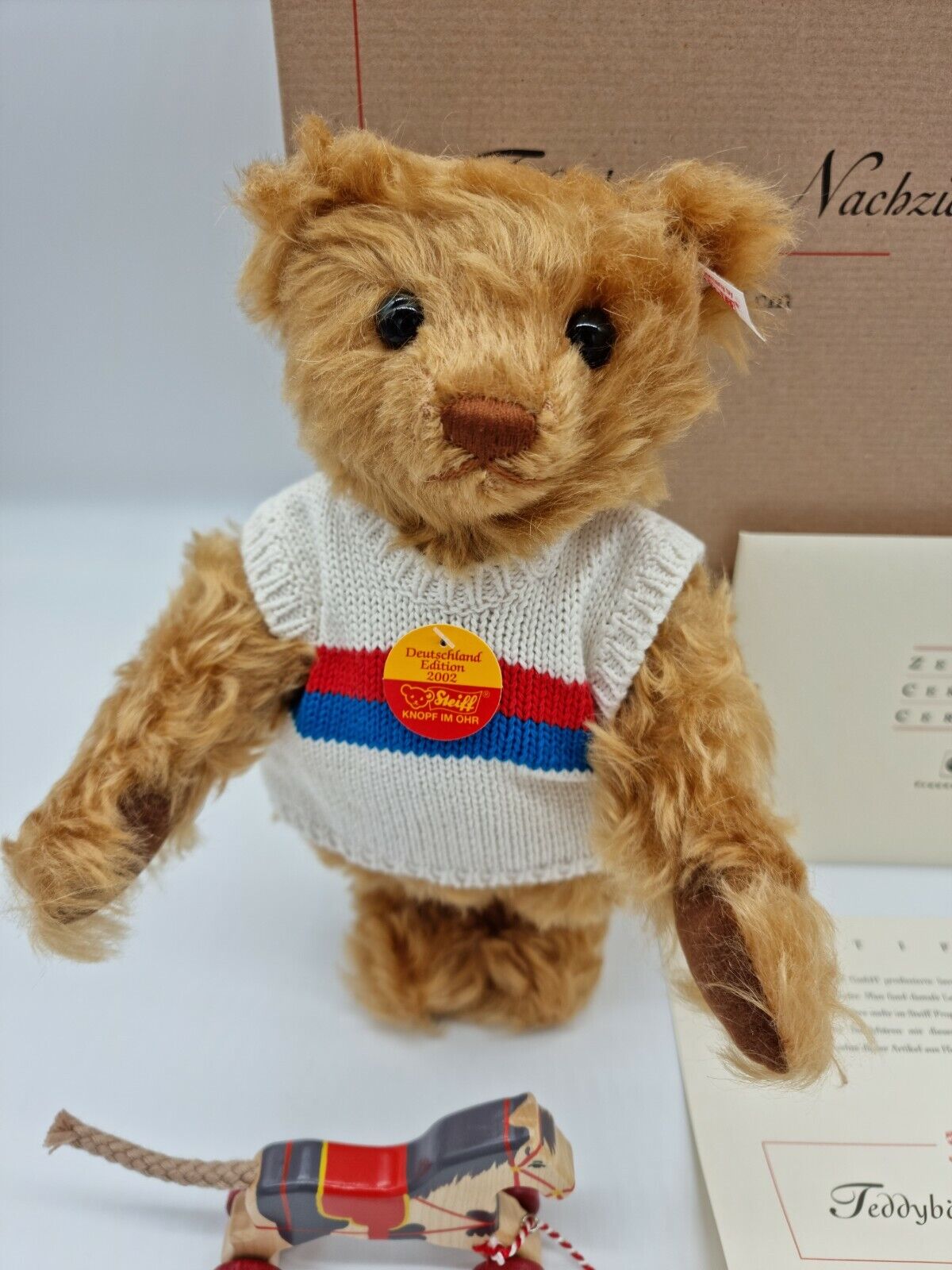 Steiff Teddybär mit Nachziehpferd, 30 cm, limitiert auf 2000; 671173