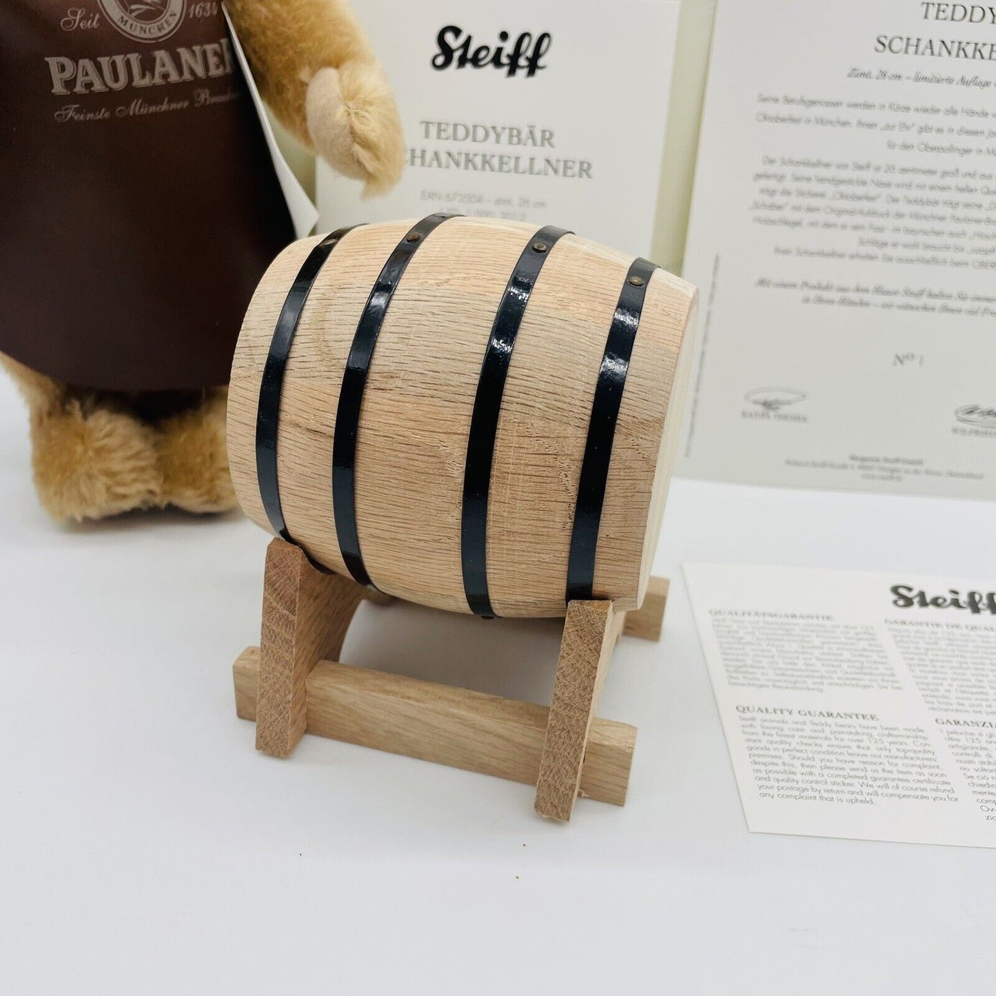 Nr. 1 Steiff Oktoberfest Teddybär Schankkellner 673504 limitiert 1000 aus 2012