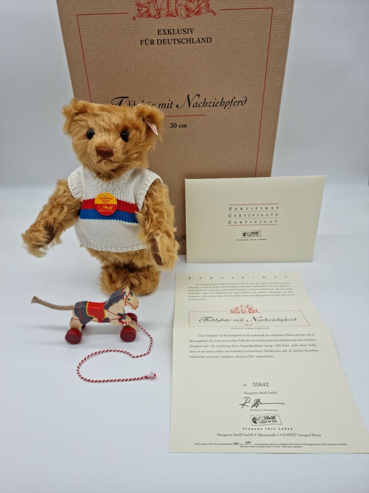 Steiff Teddybär mit Nachziehpferd, 30 cm, limitiert auf 2000; 671173