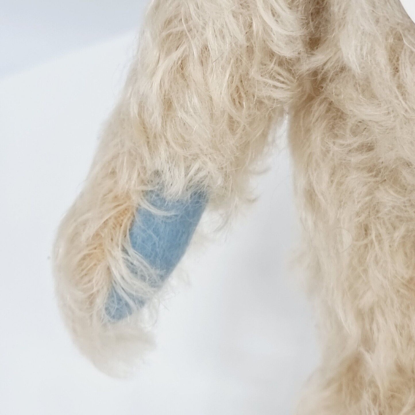 Steiff 001819 Classic Teddybär 20 cm mit blauer Schleife Etikett