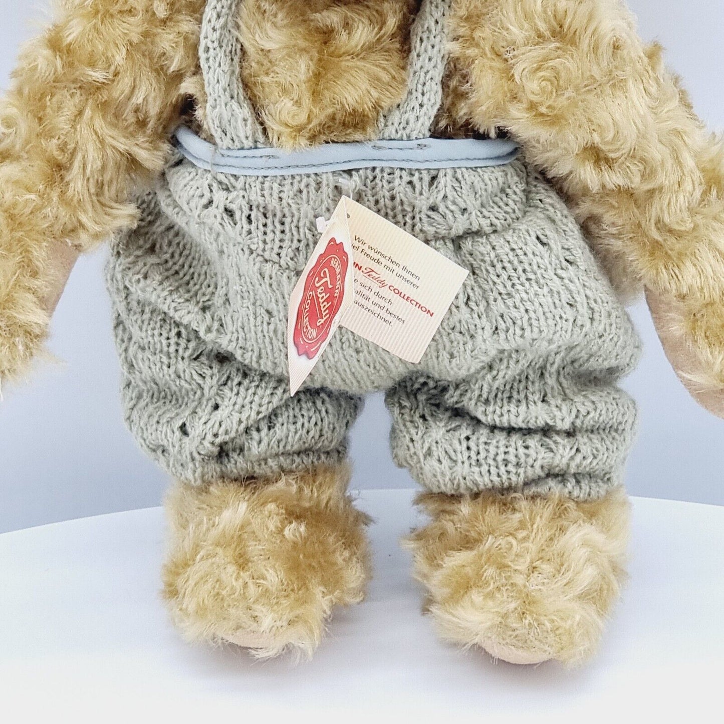 Teddy-Hermann Teddybär 32 cm mit gestrickter Hose
