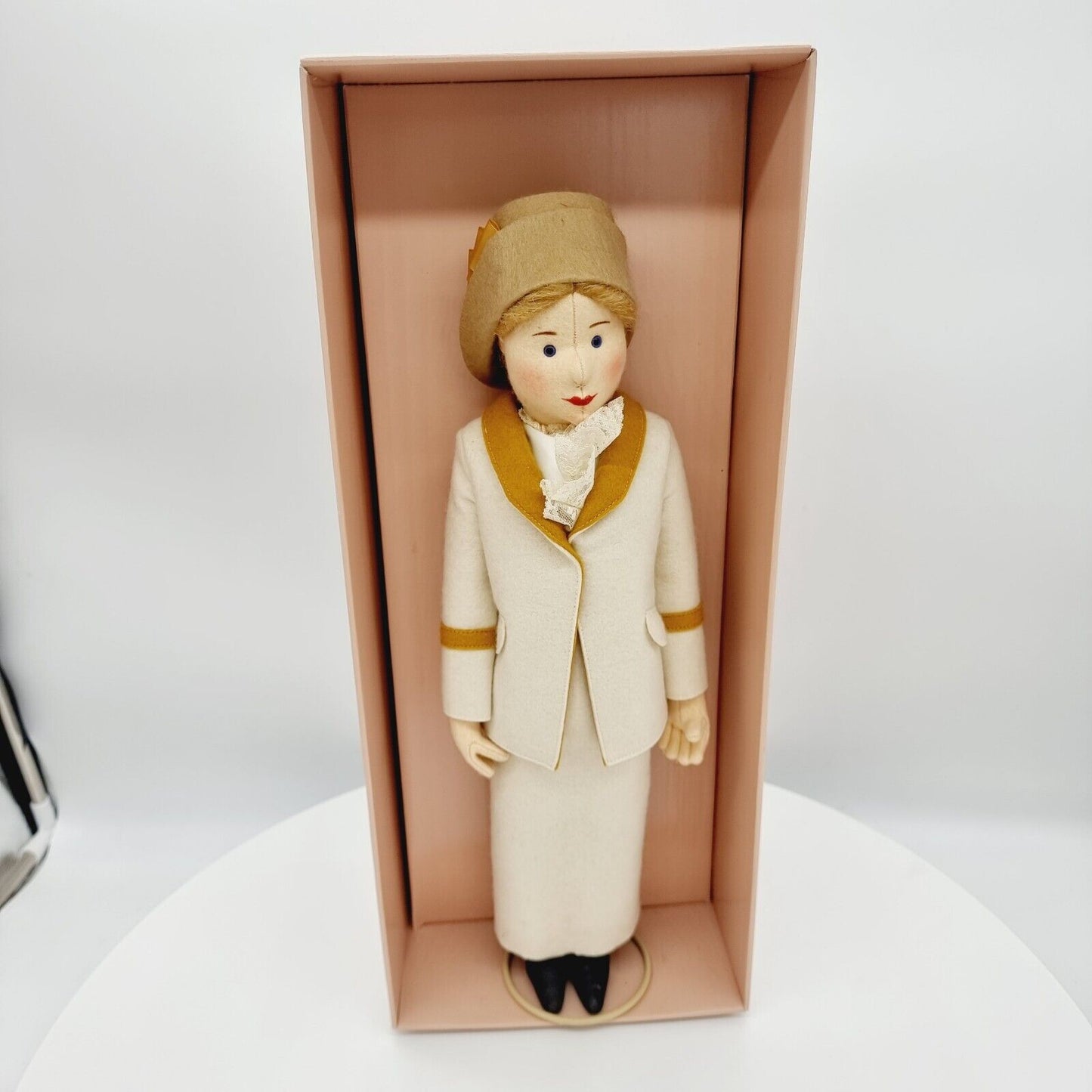 Steiff 9100/45 Filzpuppe Tennisdame Betty Replica 1913 limitiert 3000 aus 1986