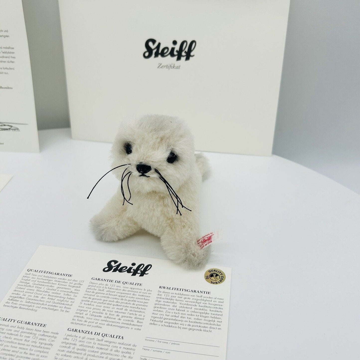 Steiff 036095 Teddybär Eskimo mit Seerobbe limitiert 1500 aus 2009 26 cm Mohair