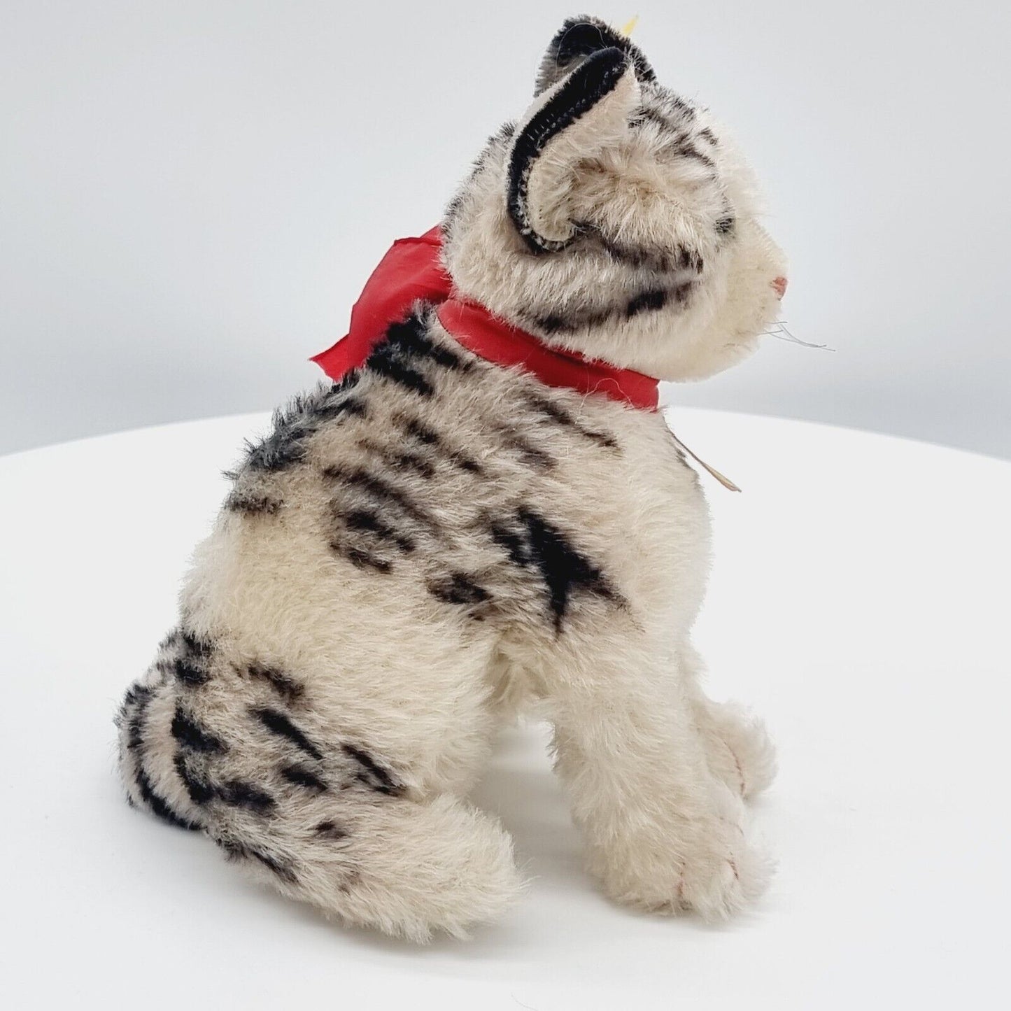 Steiff Katze Susi 22 cm 3322,00 Knopf, Fahne und Brustschild Jahr 1959 - 1963