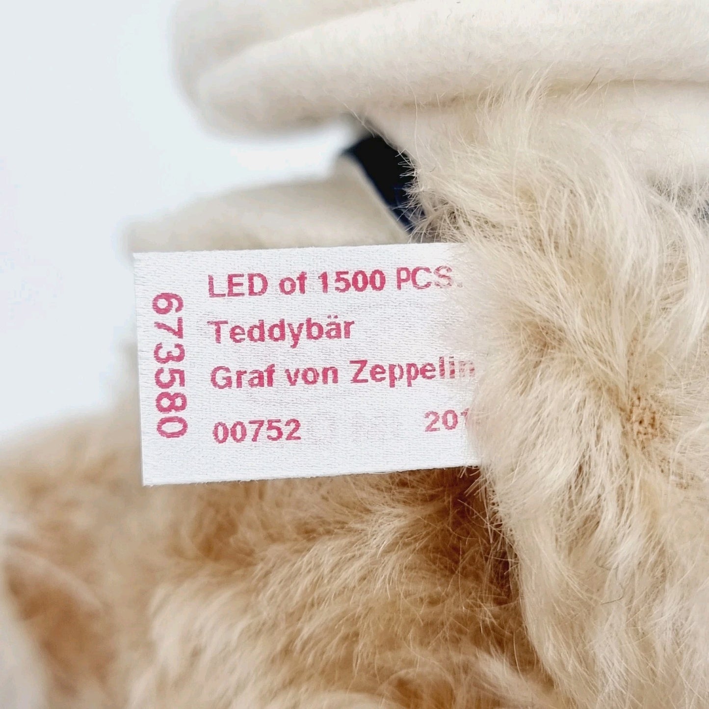 7750274