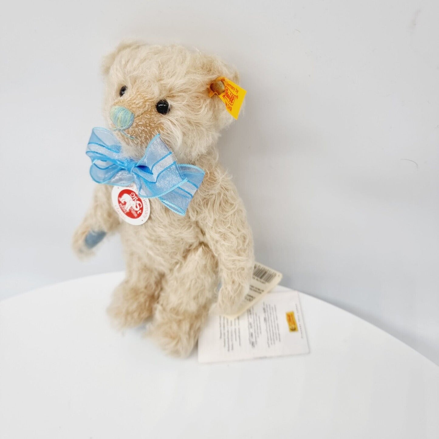 Steiff 001819 Classic Teddybär 20 cm mit blauer Schleife Etikett