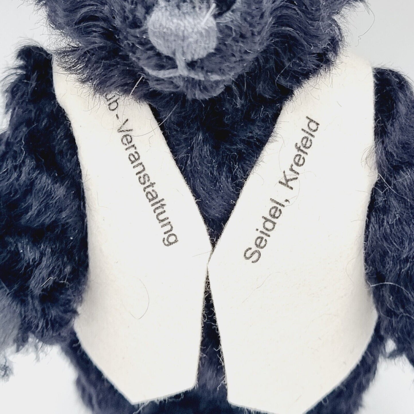 Steiff 420382 Teddybär Club Event 2003 schwarz mit weißer Weste 21 cm