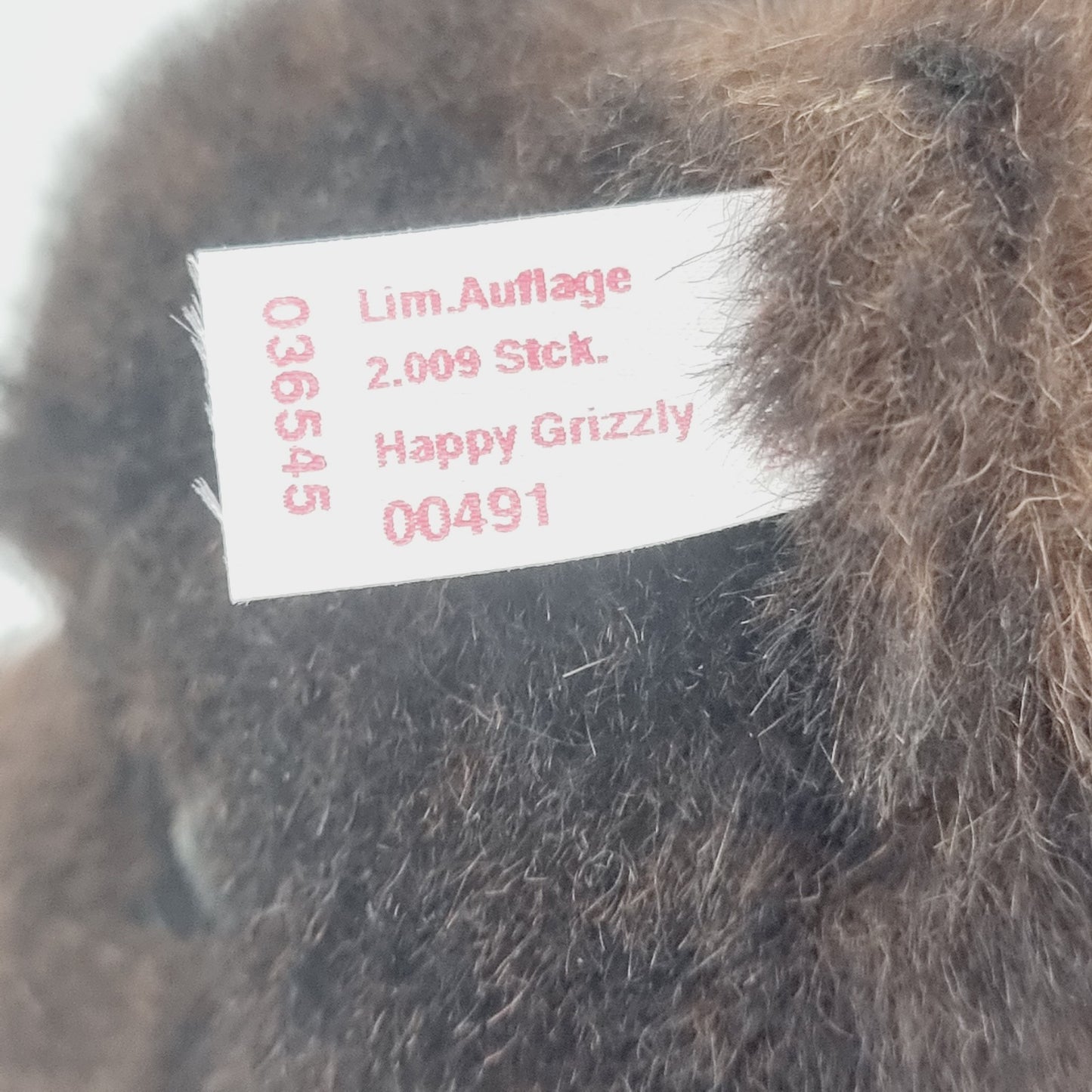 7589172
