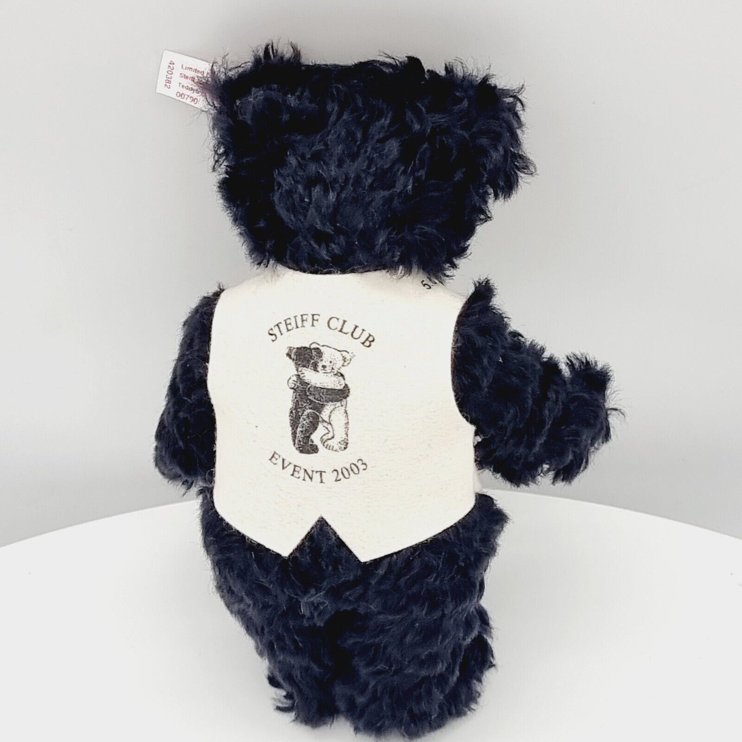 Steiff 420382 Teddybär Club Event 2003 schwarz mit weißer Weste 21 cm
