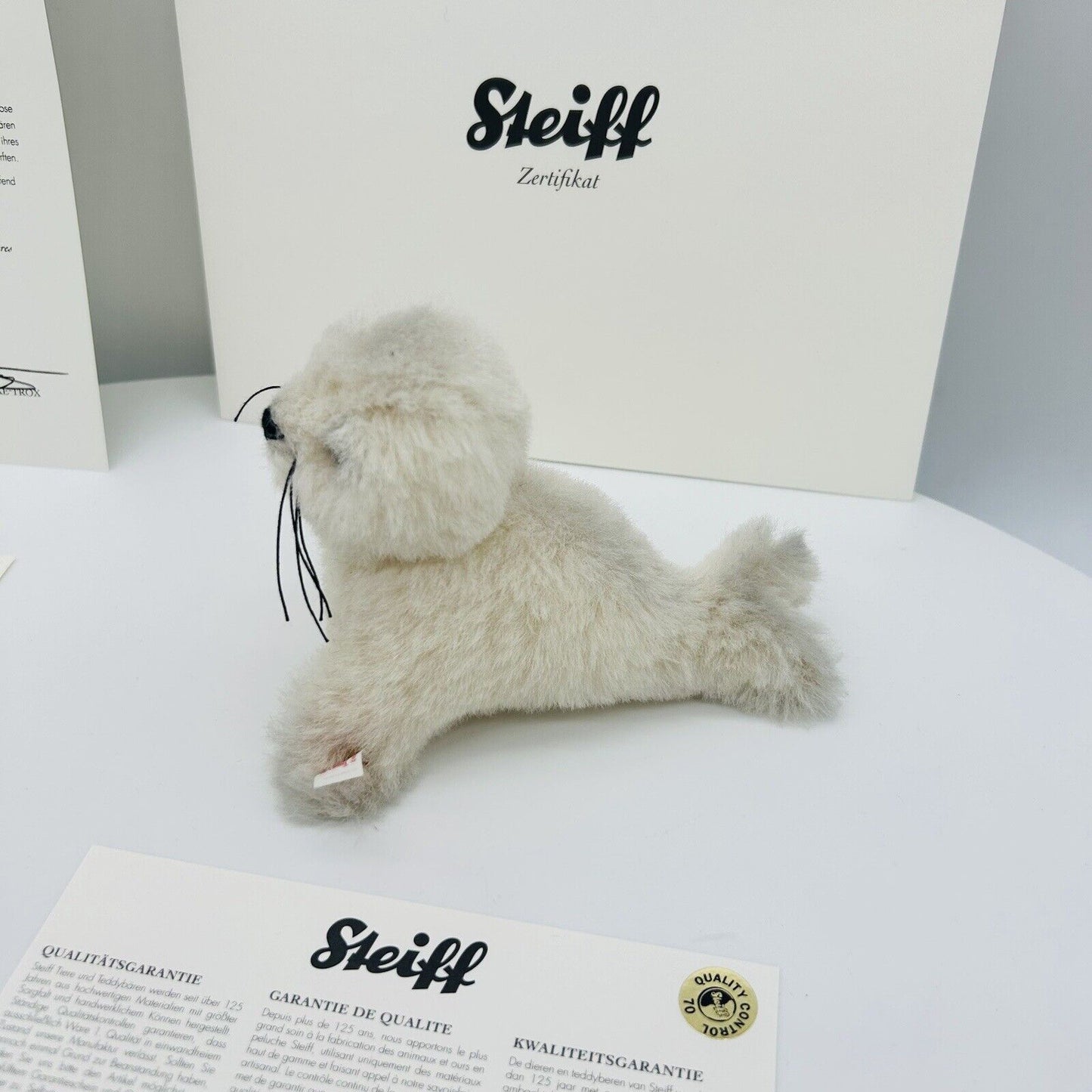 Steiff 036095 Teddybär Eskimo mit Seerobbe limitiert 1500 aus 2009 26 cm Mohair
