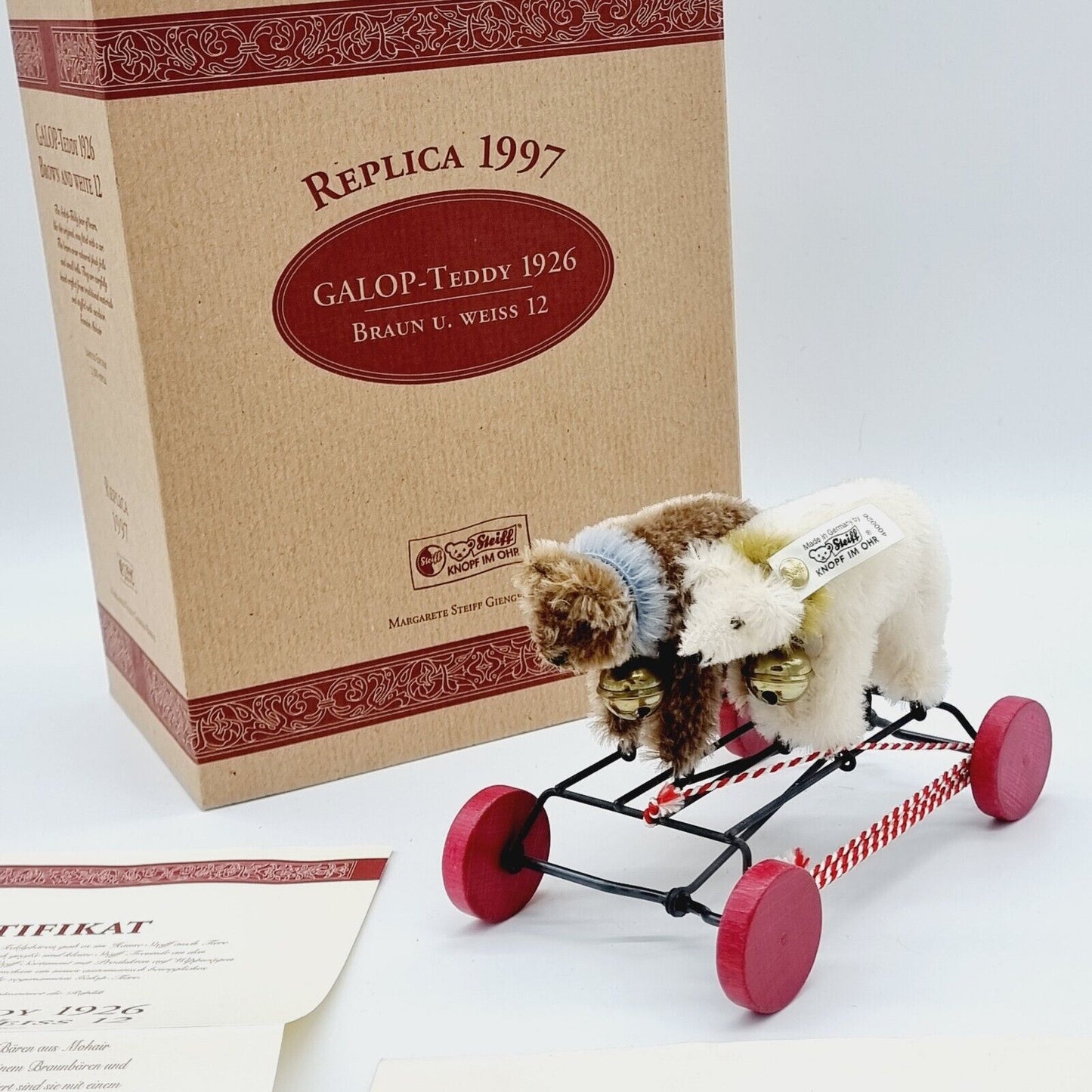 Steiff Galopp Teddy 1926 Replica - Nr. 400926 2 Teddys Zuggespann Zertifikat OVP
