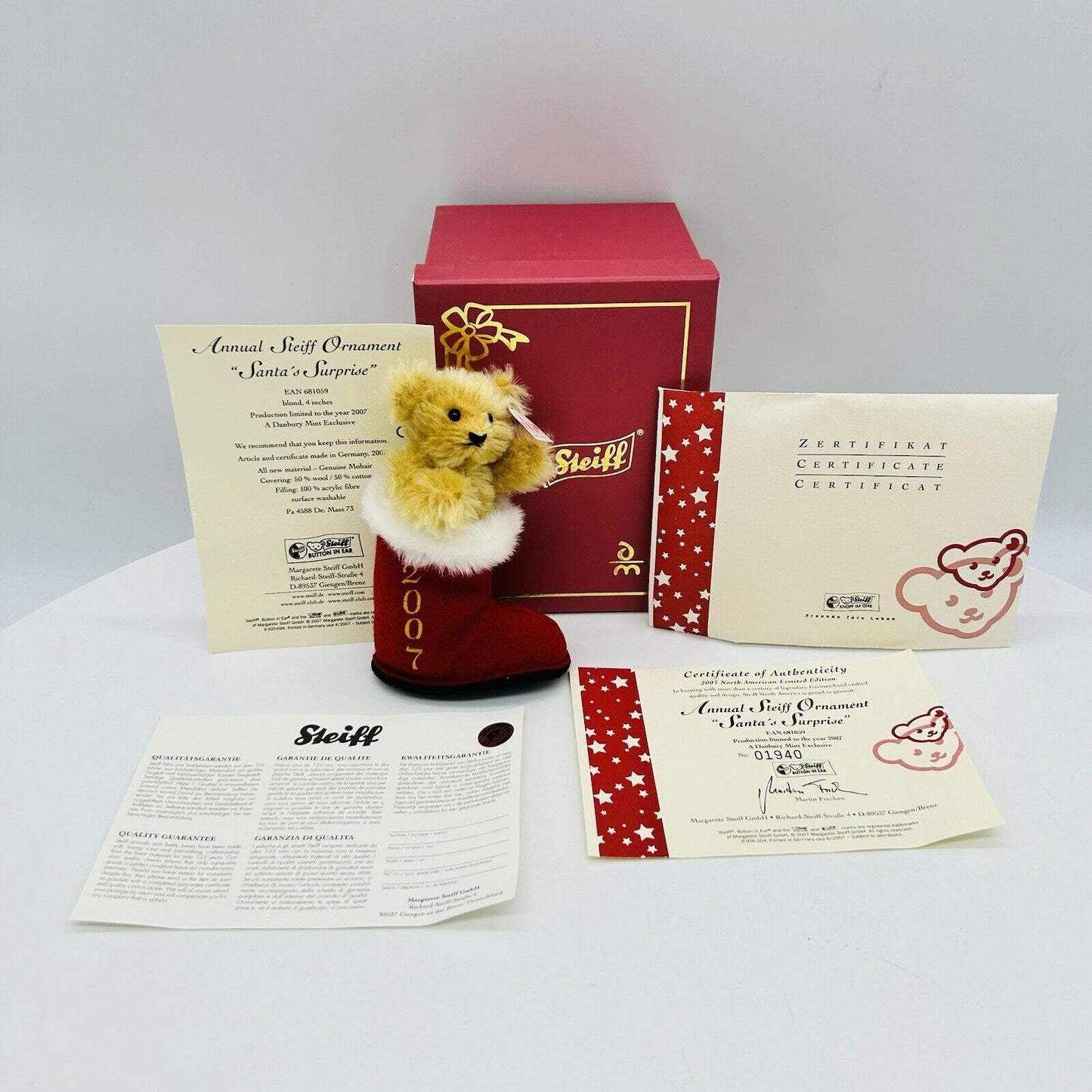 Steiff Danbury Mint 681059 Ornament Teddybär im Strumpf aus 2007 10 cm Mohair