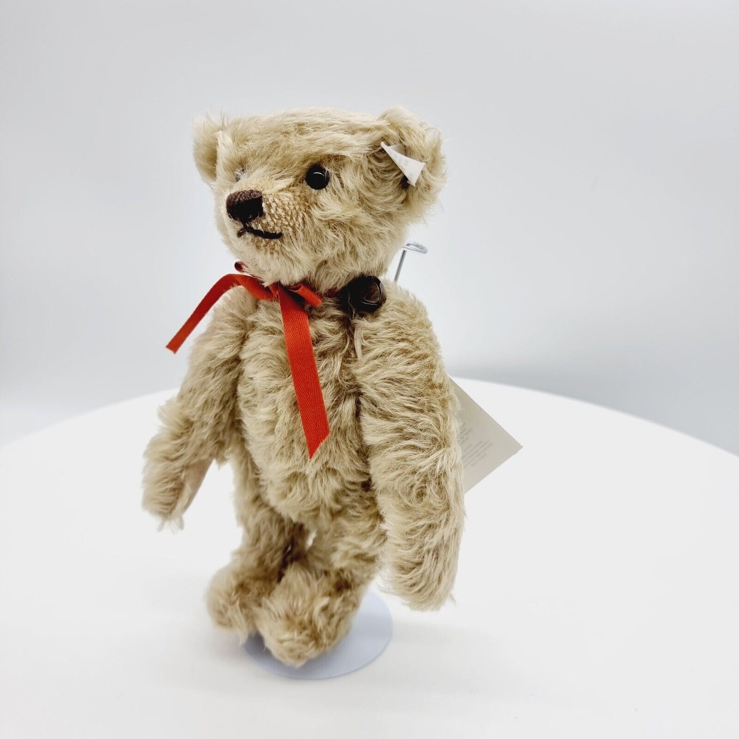 Steiff 421655 Club-Event Teddybär 2021 mit Schleife und Etikett