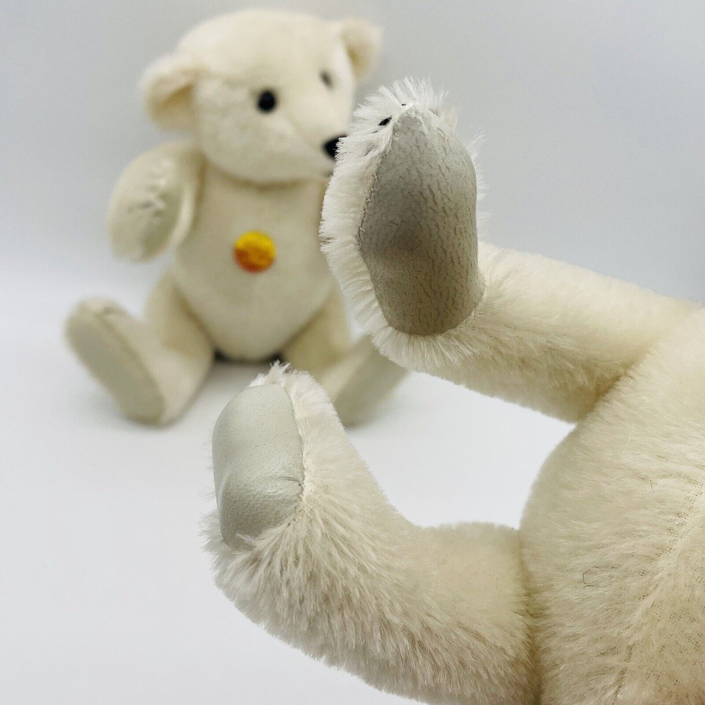 Steiff Set bestehend aus zwei Eisbären Mohair mit Brustschild ohne Fahne