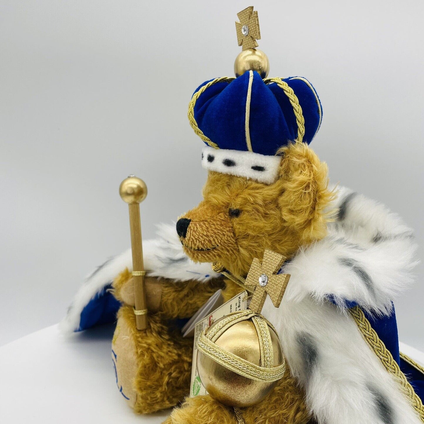 Hermann Coburg Teddybär King Charles III. Coronation Bear limitiert 500 aus 2023