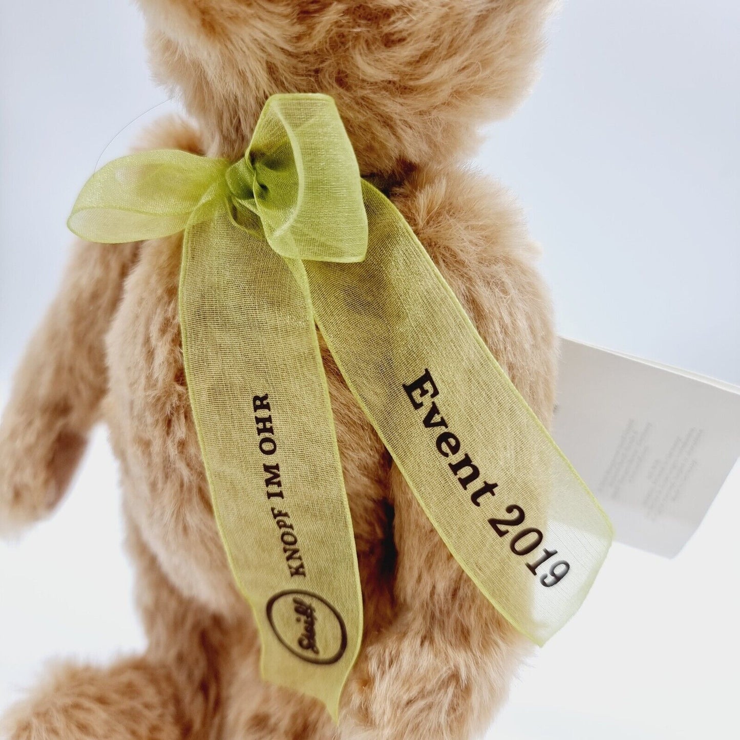 Steiff 421532 Teddybär Club-Event 2019 mit grüner Schleife und Etikett