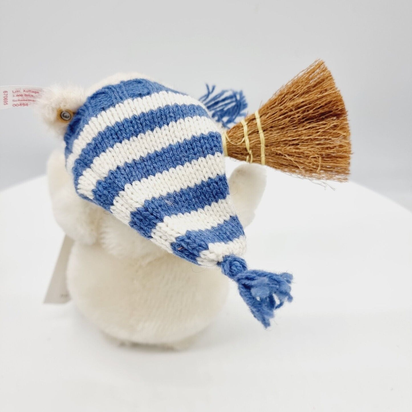 Steiff Schneemann mit Besen 670695 limitiert auf 3000 Stück mit Strickschal