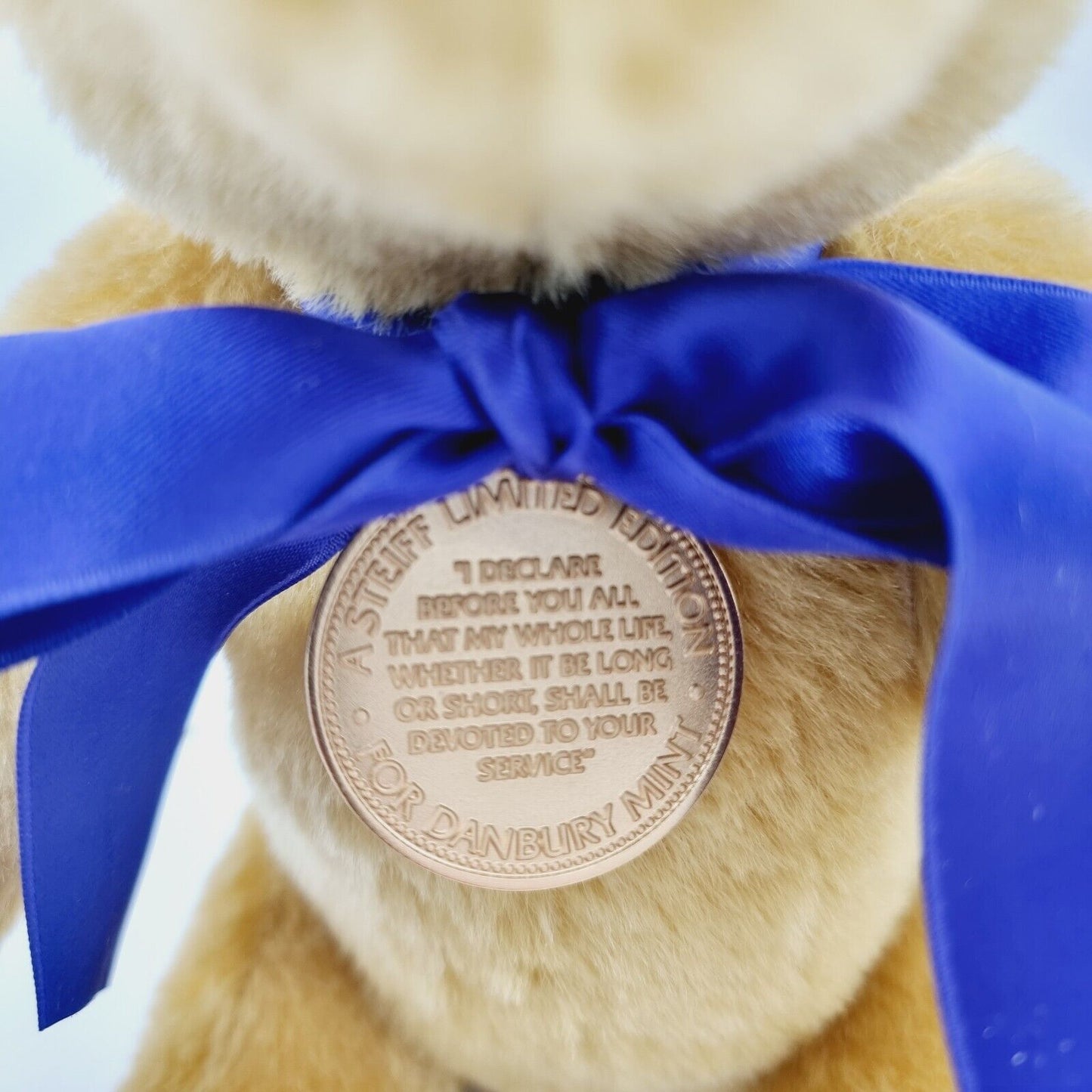 Steiff 663345 God save the Queen Teddybär Jahr 2015 exklusiv Danburry Mint 32cm