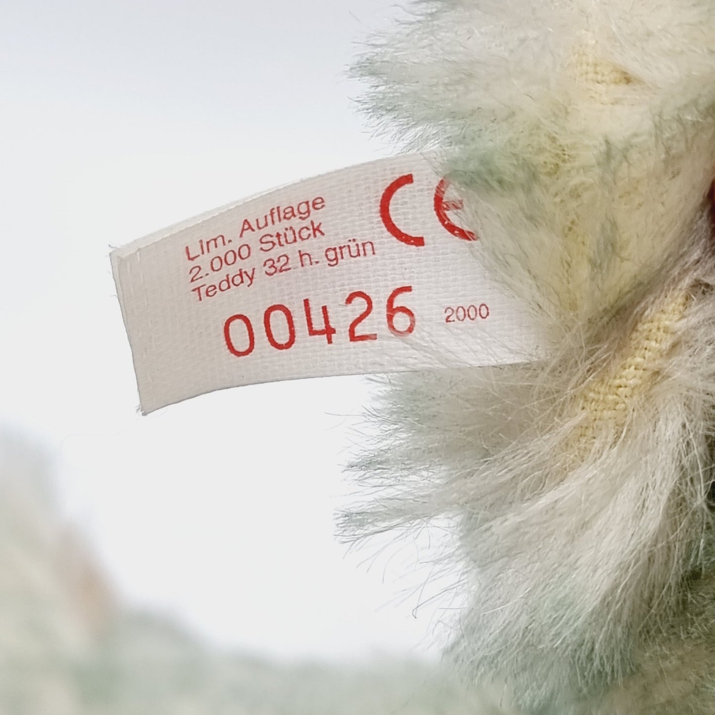 7589180